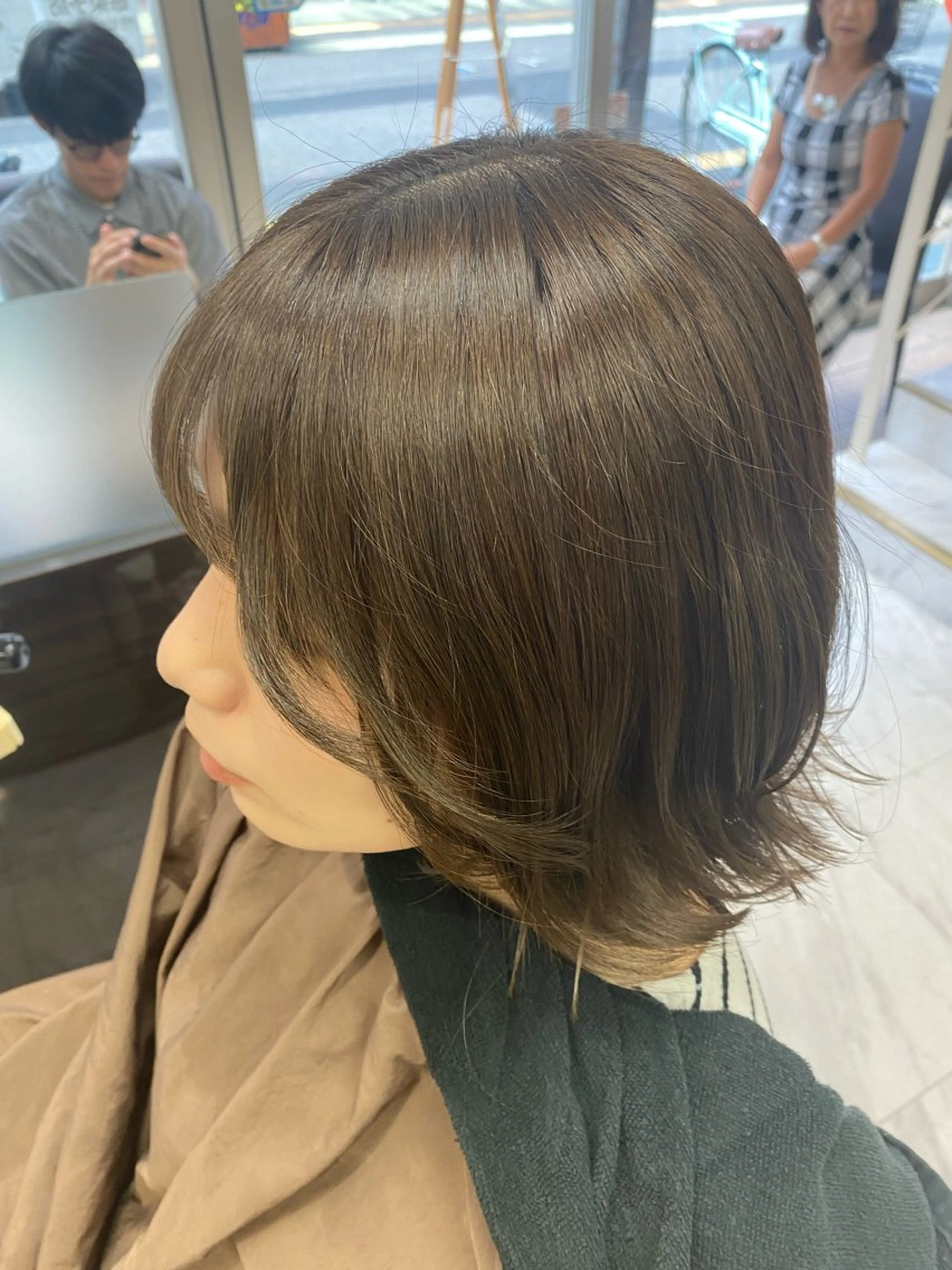 ミディアム カラー ブラウンカラー オリーブブラウン Zina 大宮所属・目黒 碧人のヘアスタイル