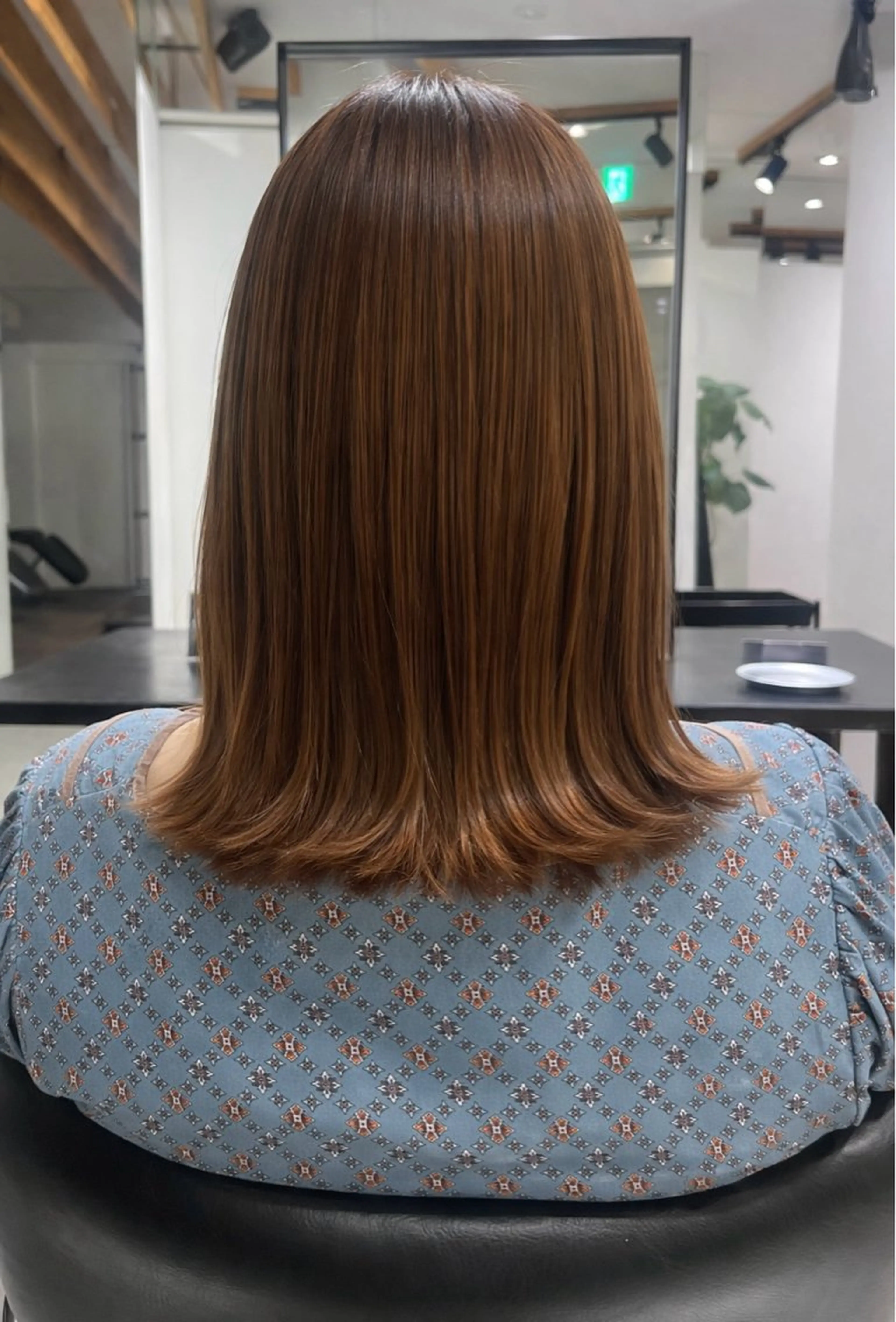 ミディアム ミディアム／ ヒグレアキコのヘアスタイル