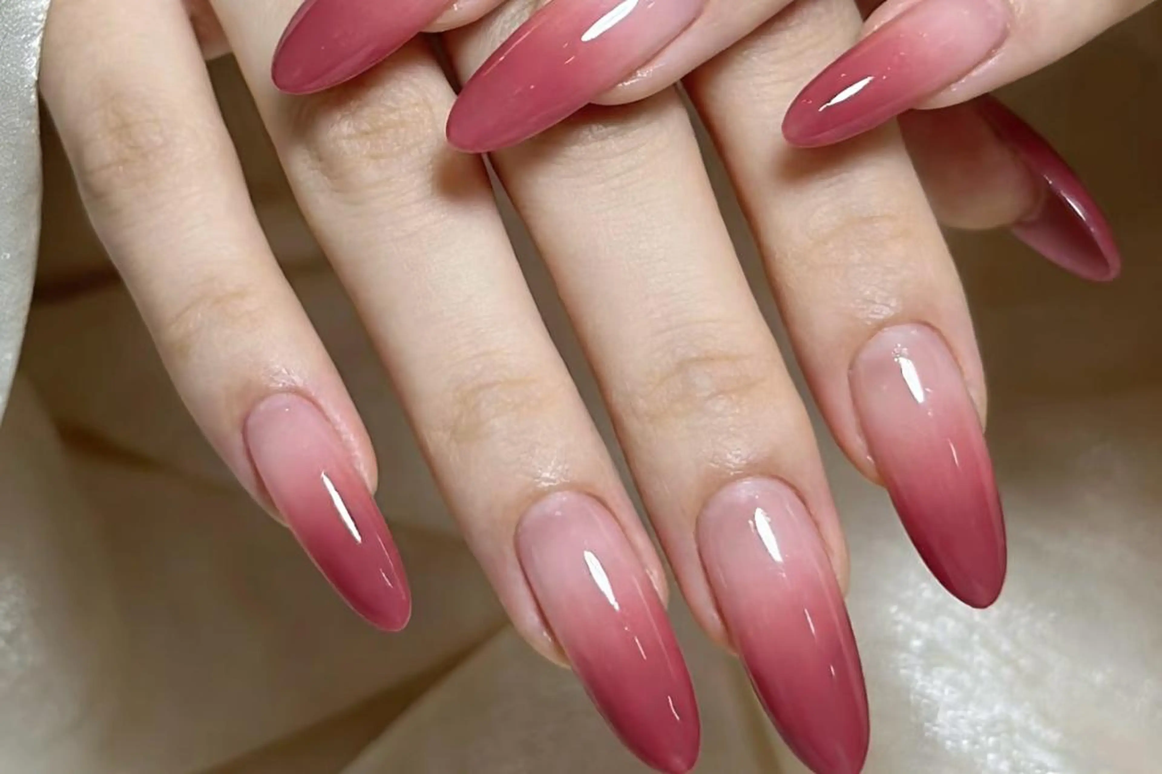 ロング ハンドネイル 💅 リリアのネイルデザイン