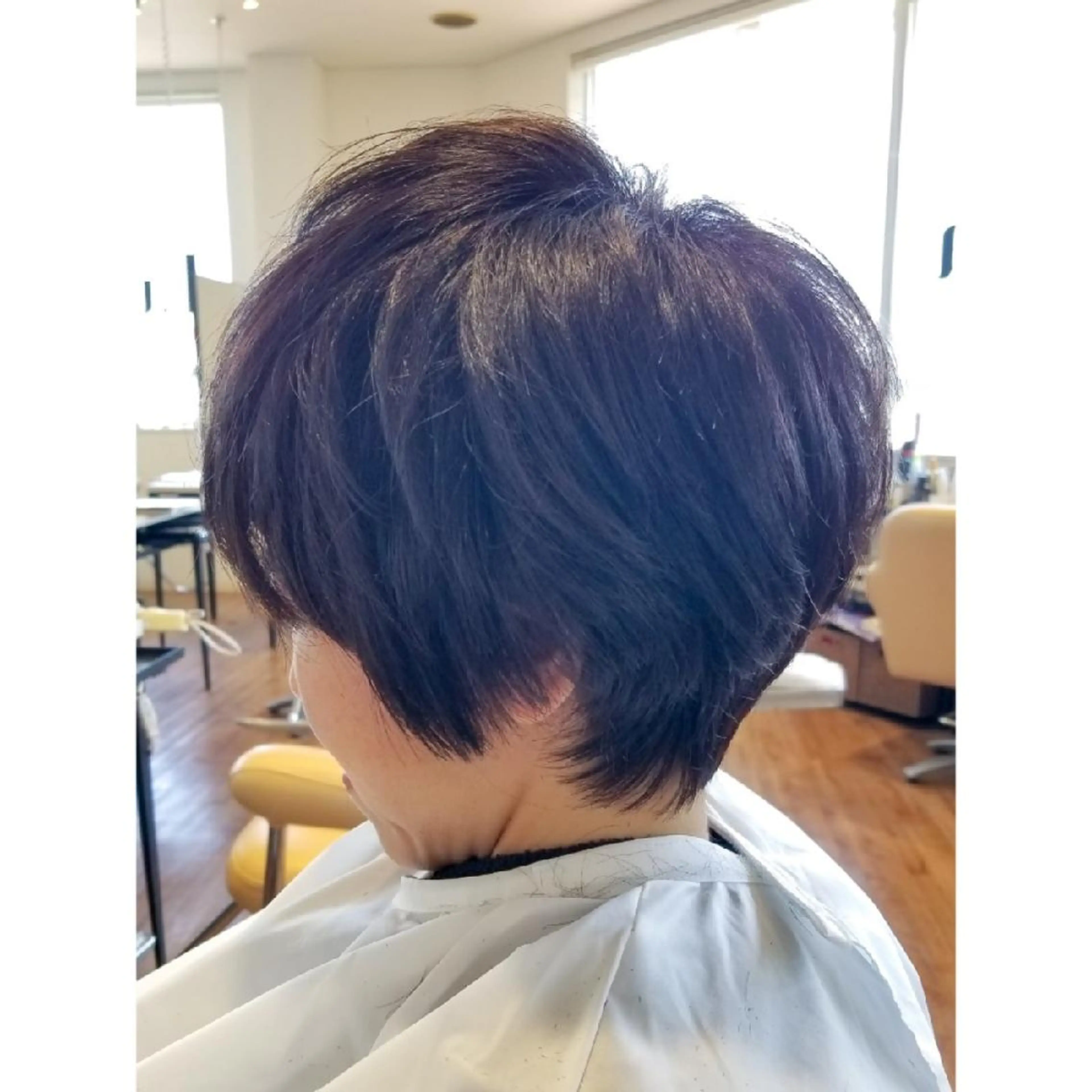 ショート カラー ブリーチ、デザイン  カラー福士直矢のヘアスタイル