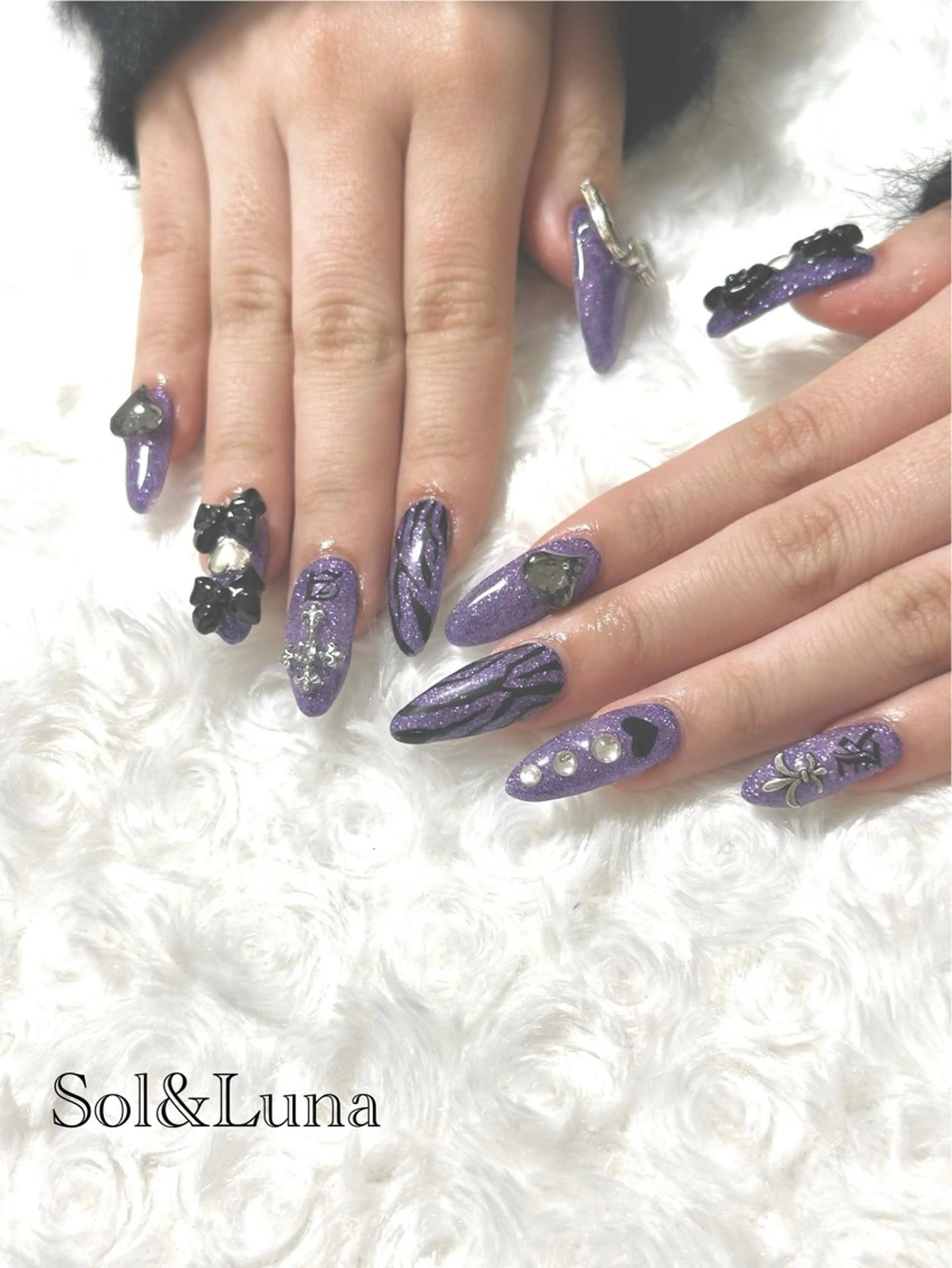 ネイル ~Sol&Luna~ Momonaのネイルデザイン