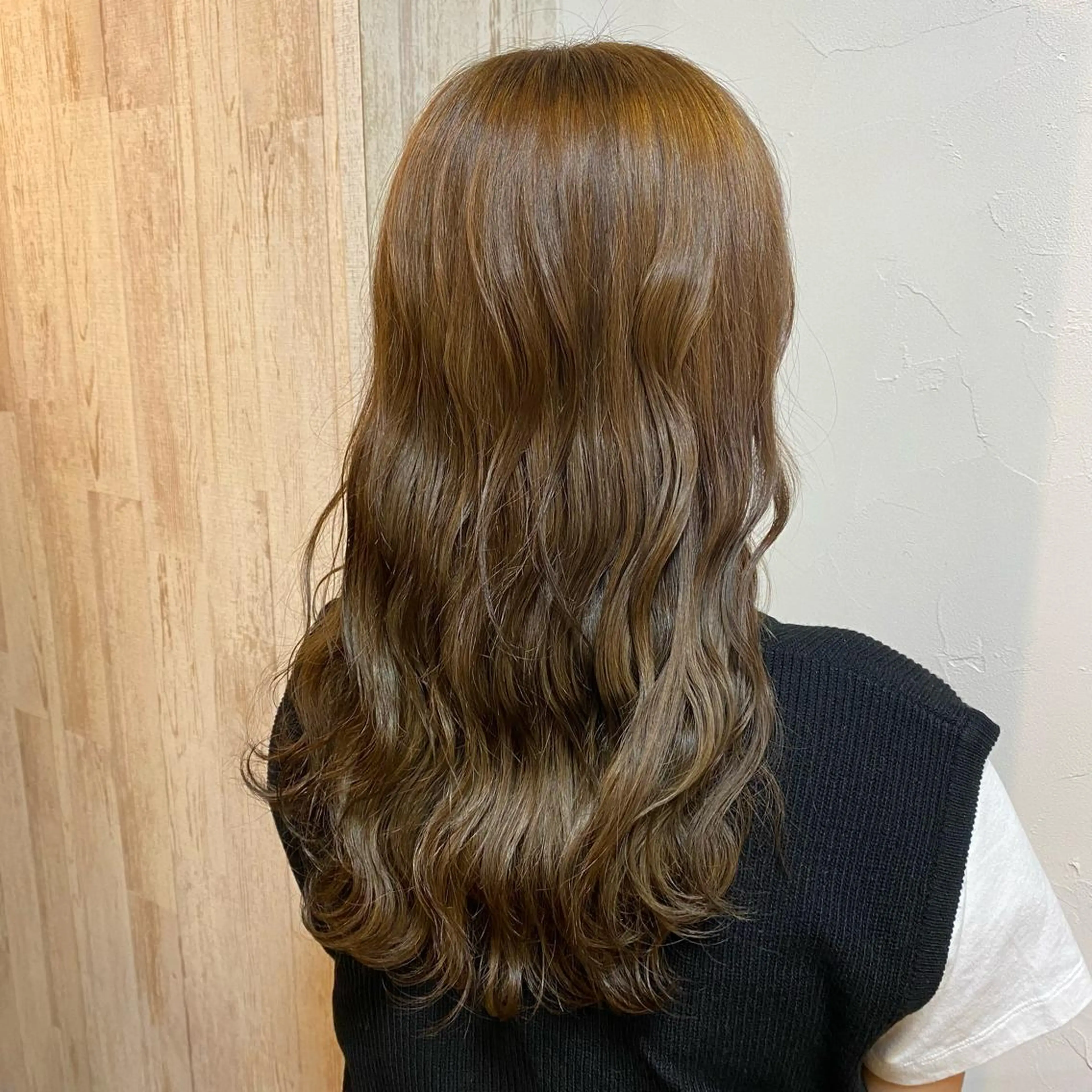 カラー ベージュカラー ブリーチ ヘアカラー Ayaka🩰🎀 ガーリー/暖色♡のヘアスタイル