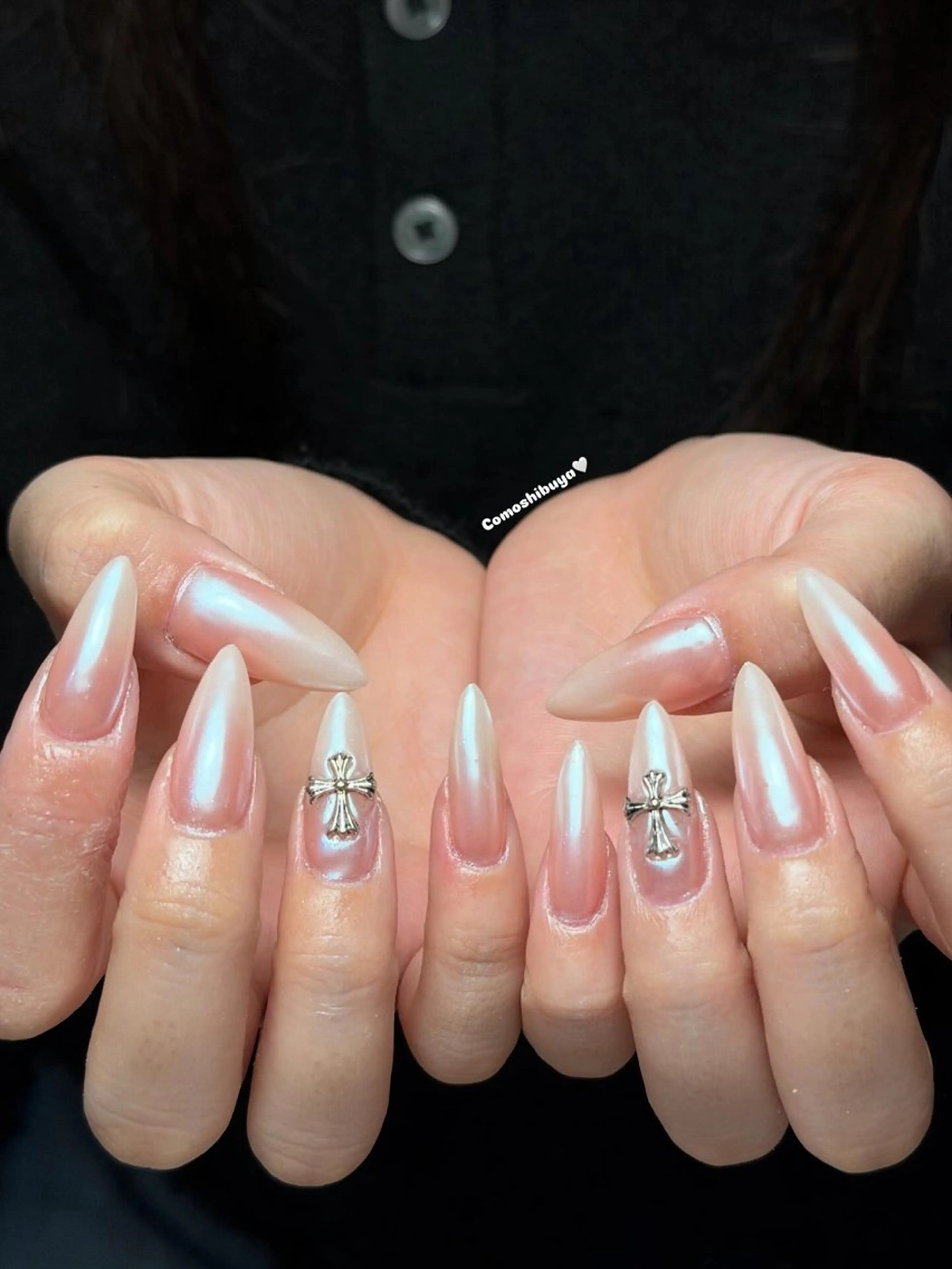 ネイル 韓国ネイル シンプルネイル ワンホンネイル CoMo Nail Studio所属・CoMo Nailのネイルデザイン