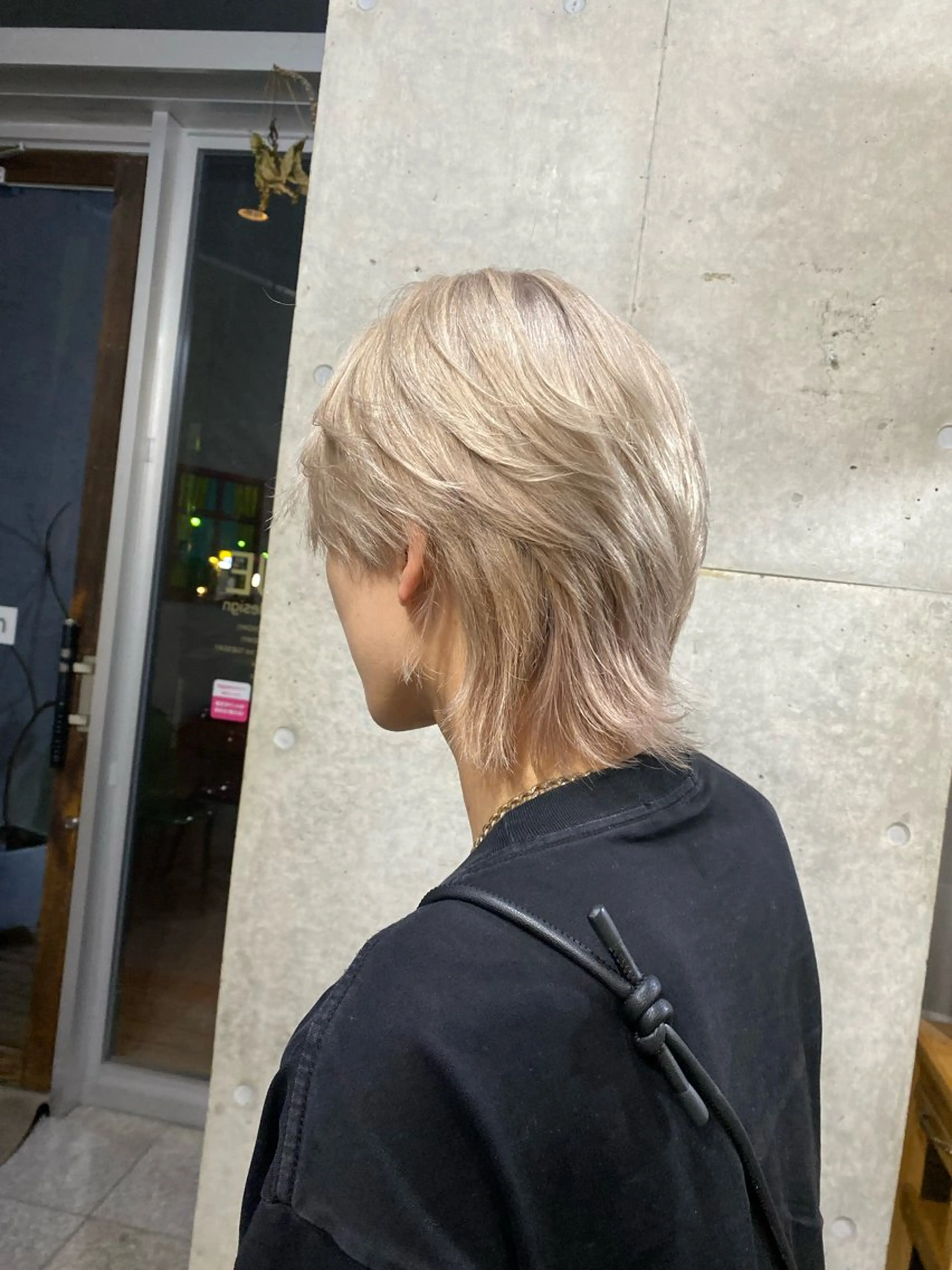 メンズ センターパート ブリーチカラー🎀 LiLi🫧のヘアスタイル