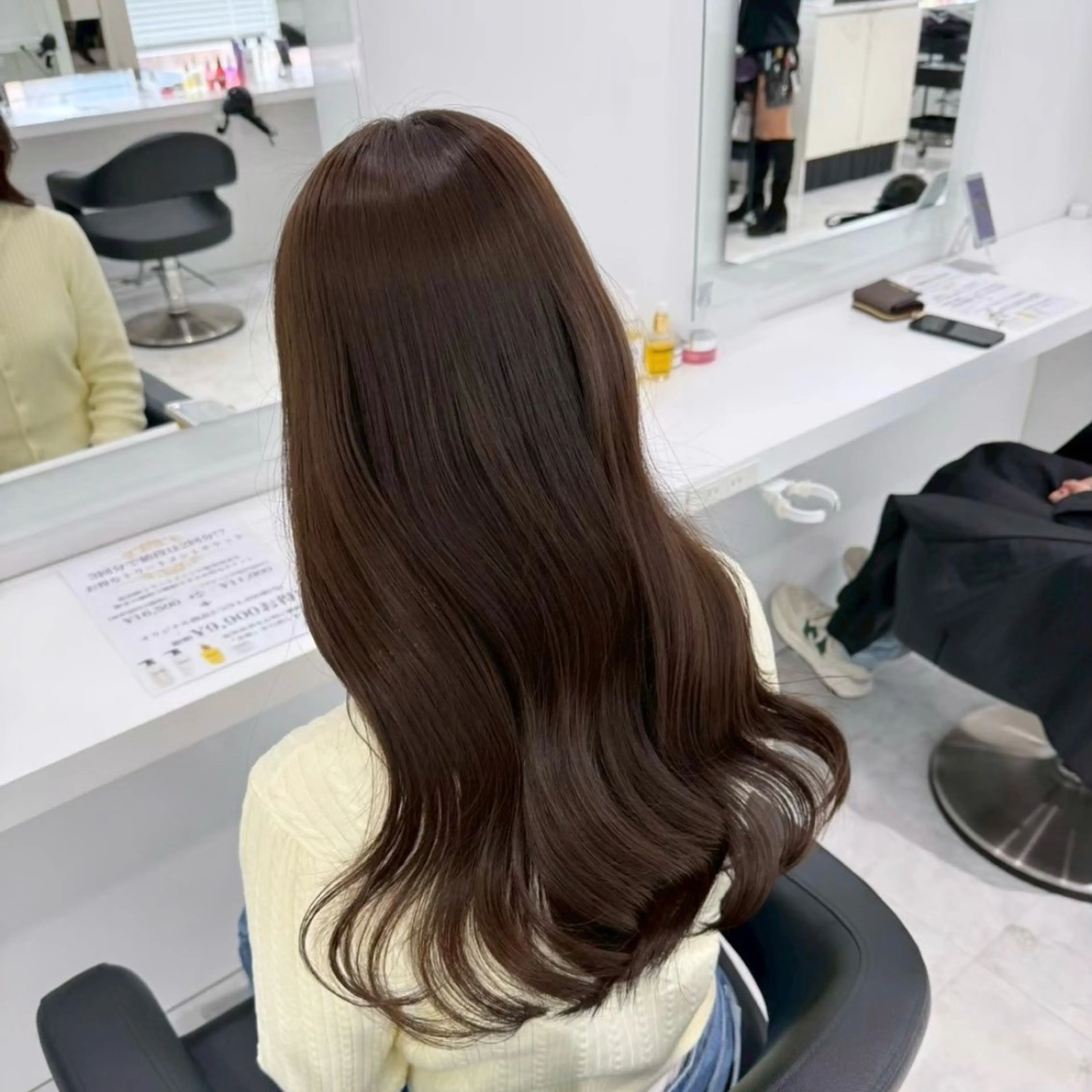 カラー ヘアカラー トリートメント 🤍ブリーチなし ブラウンhimi🤍のヘアスタイル