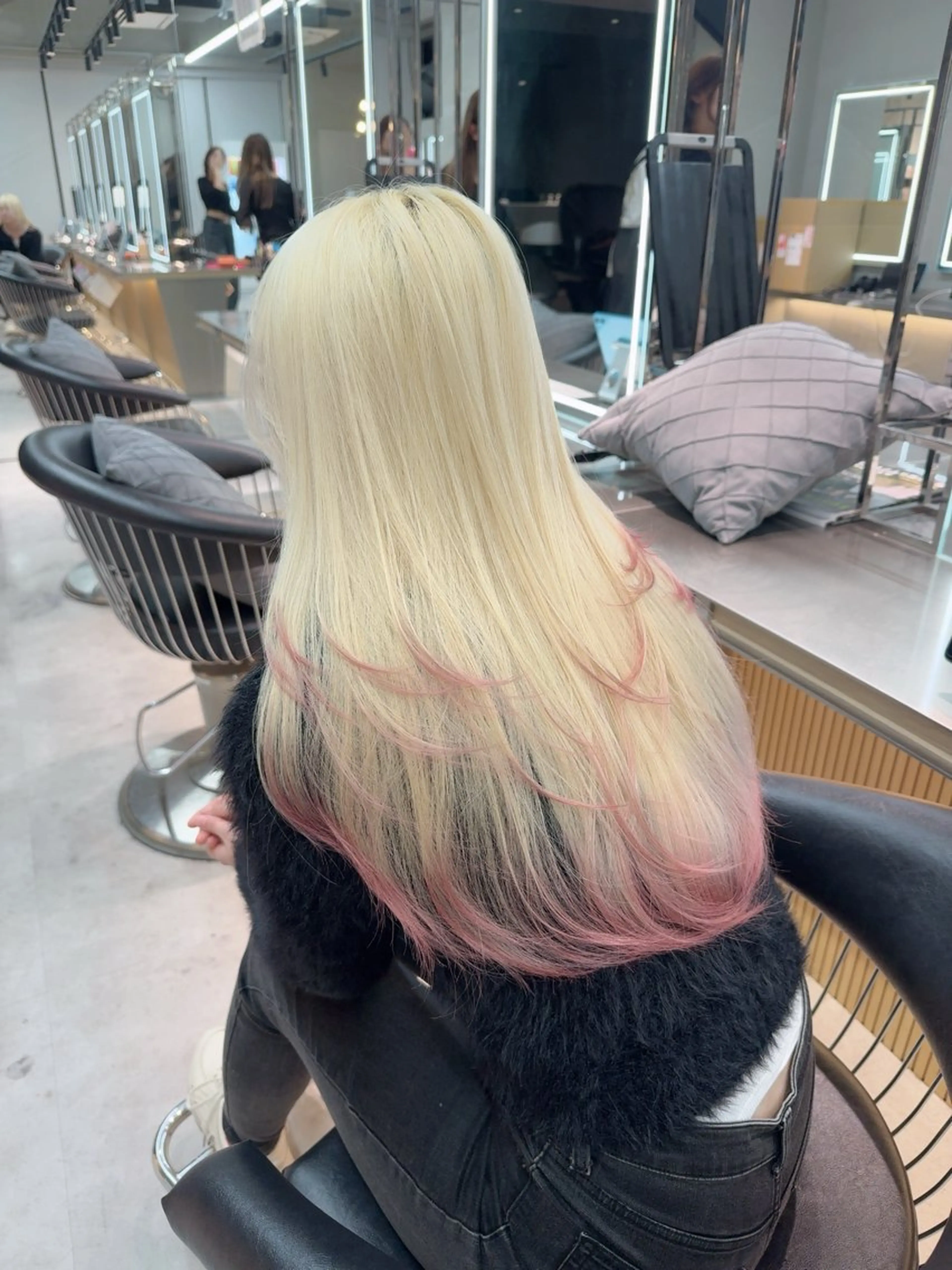 ロング カラー ヘアアレンジ ヘアカラー トリートメント ARIA💎縮毛矯正 ブリーチ💎複雑履歴のヘアスタイル