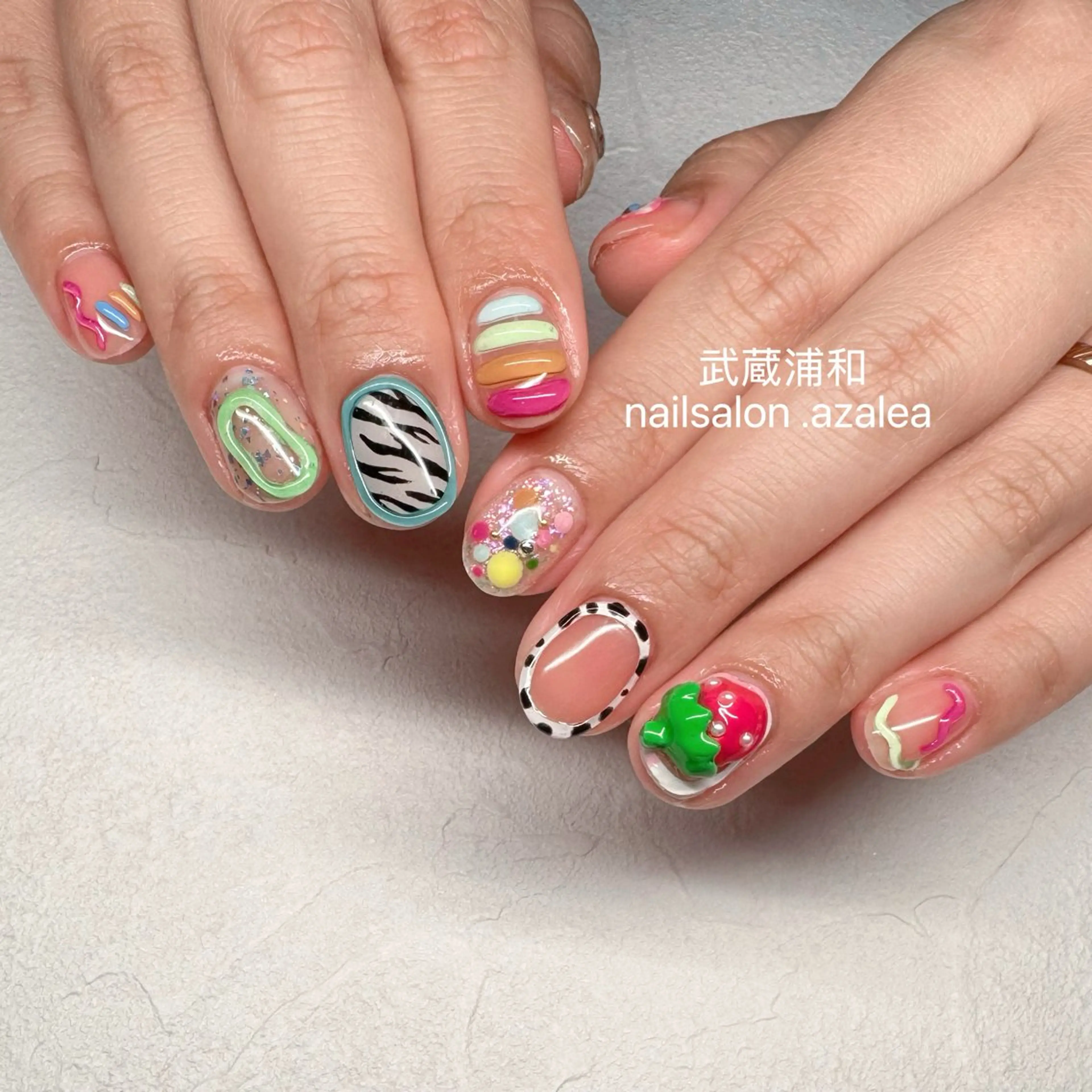 ネイル ハンドネイル R inのネイルデザイン