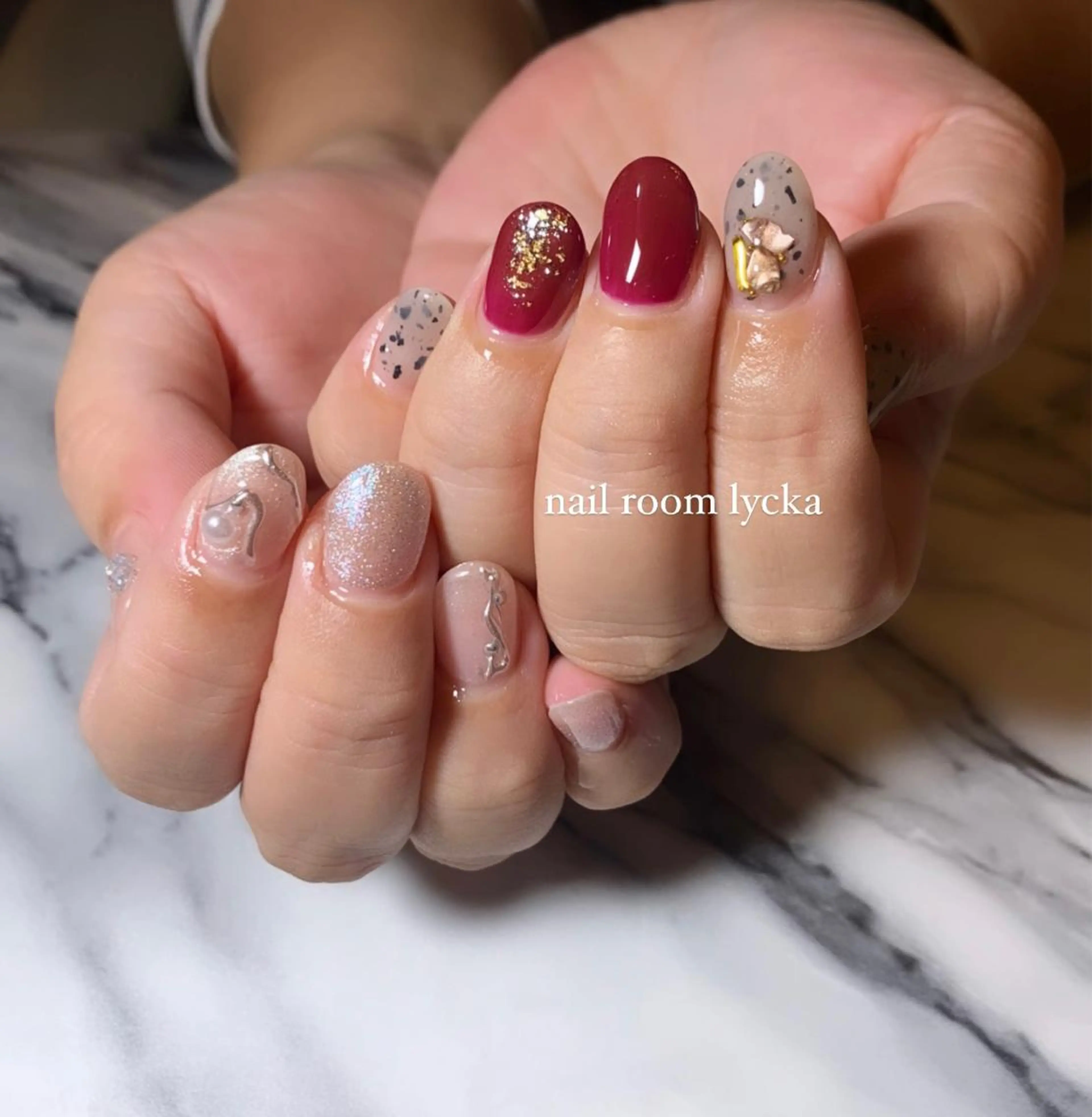 ネイル ﾈｲﾙﾙｰﾑﾘｯｶ 𝐦𝐚𝐲𝐮のネイルデザイン