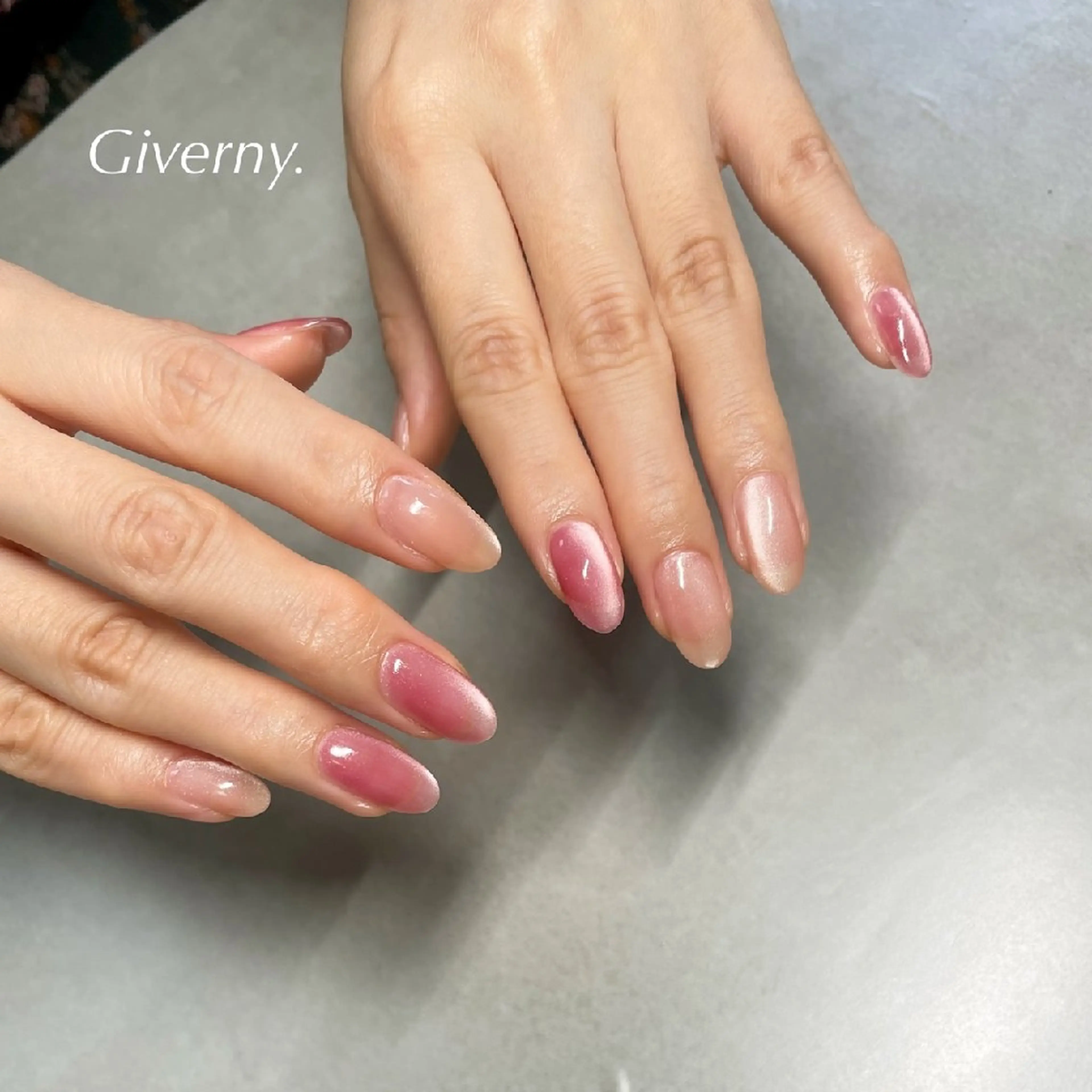 ネイル マグネットネイル 夏ネイル ハンドネイル Giverny .のネイルデザイン