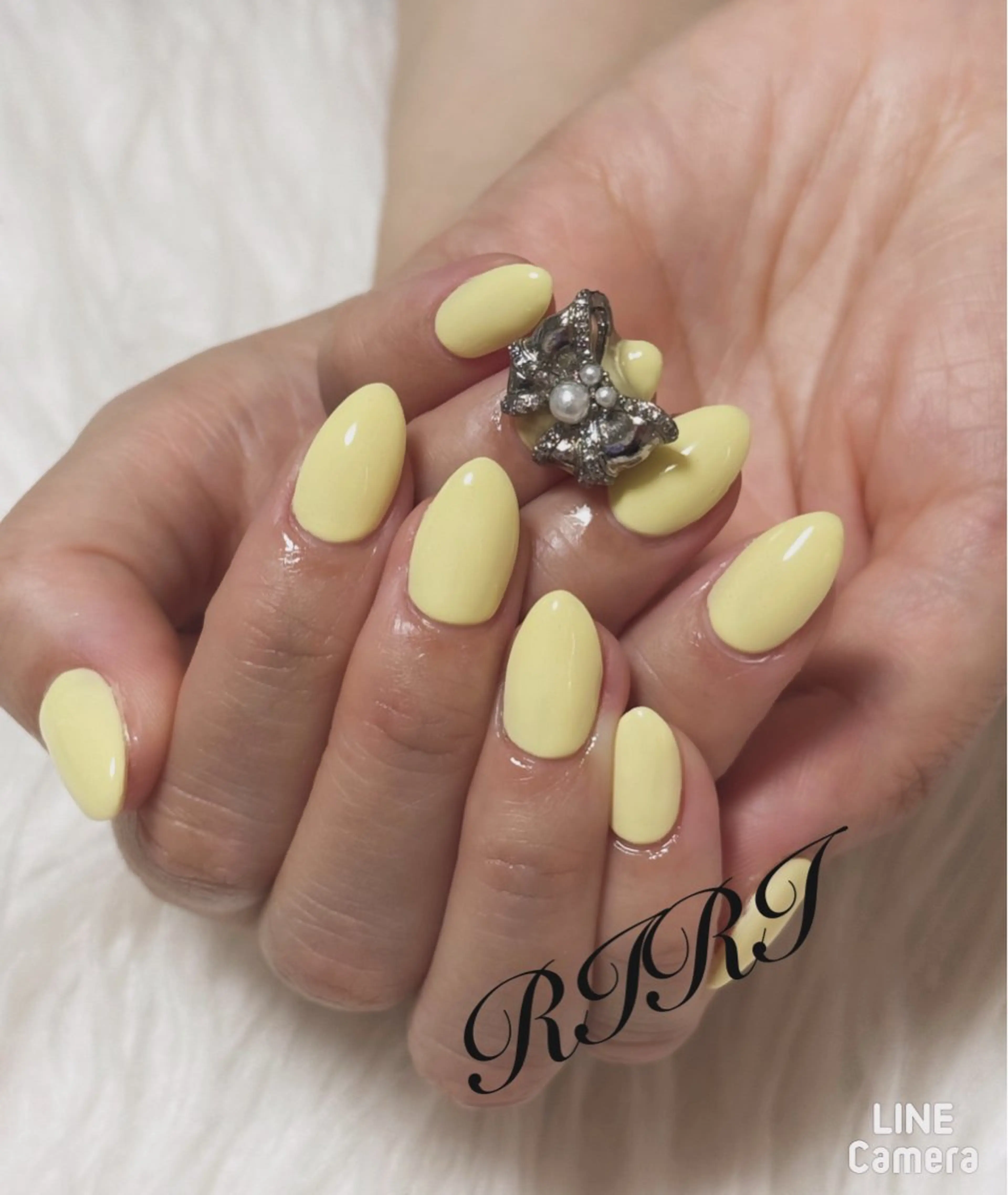 ネイル ジェルネイル キラキラネイル パステルネイル リボン ショートネイル ハンドネイル riri オーナーのネイルデザイン