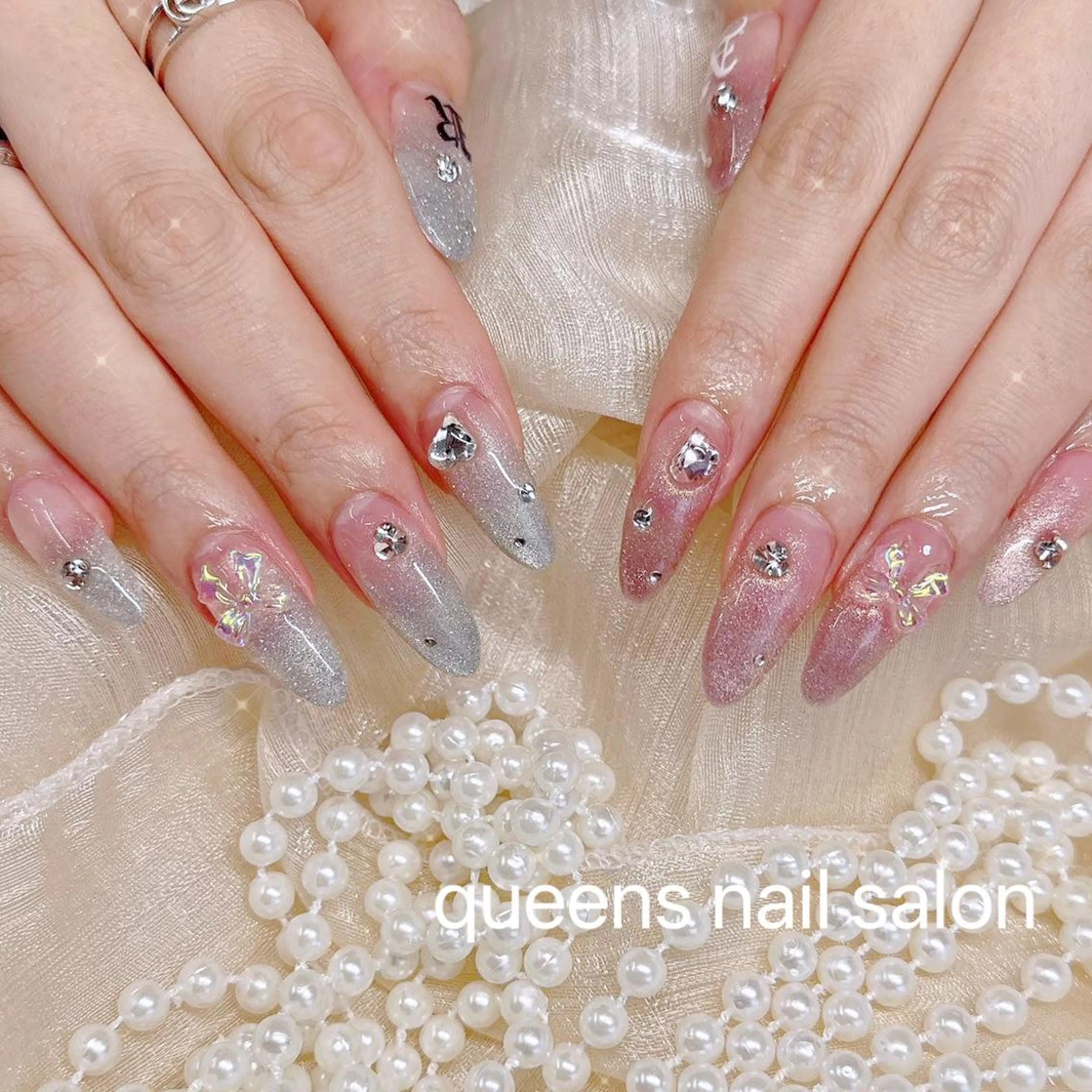 ネイル queensnail 🧸mikaのネイルデザイン