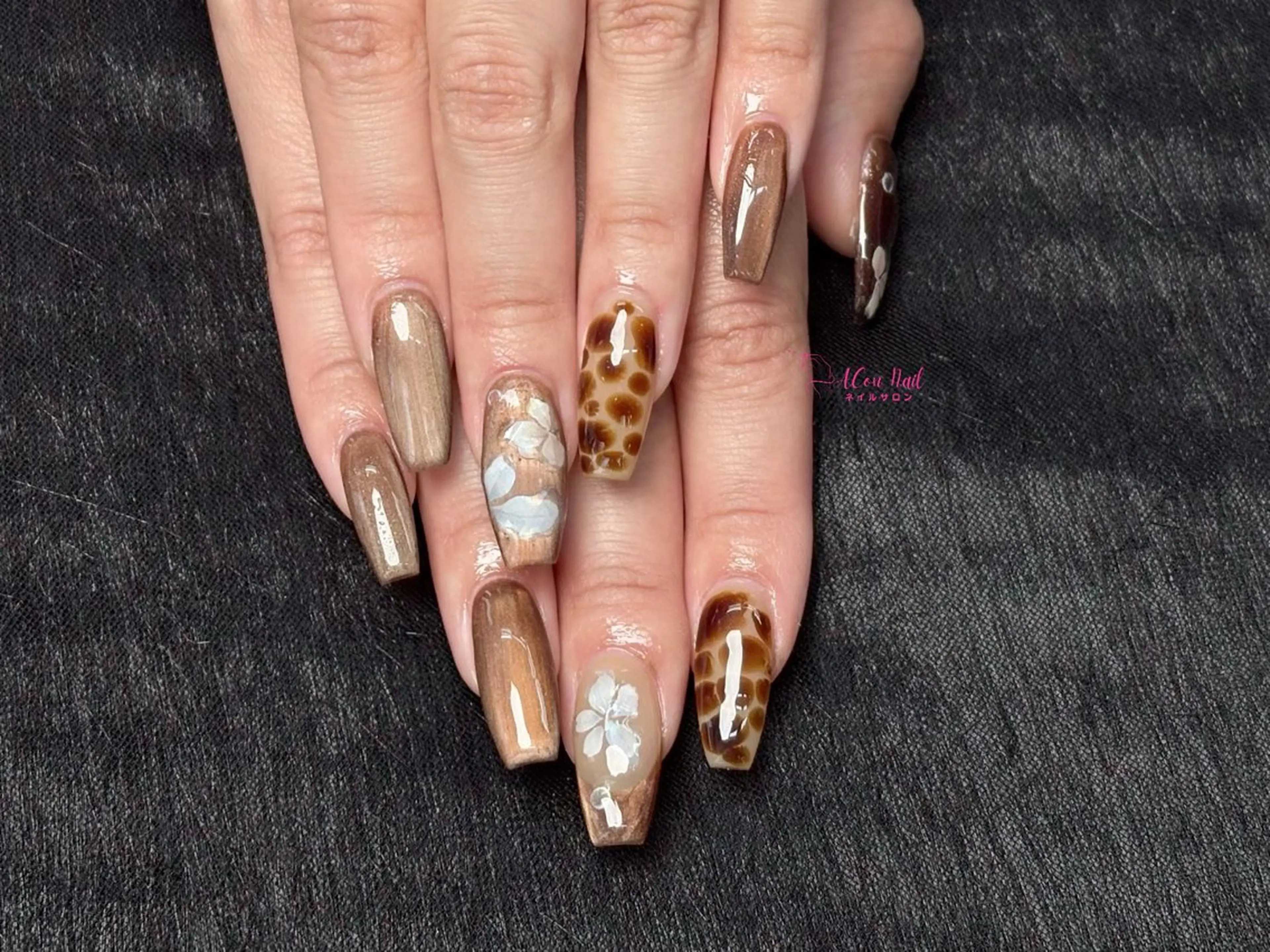 ネイル 桜ネイル 長さ出し フラワーネイル フレンチネイル ジェルネイル ハンドネイル ACon NailSalonのネイルデザイン