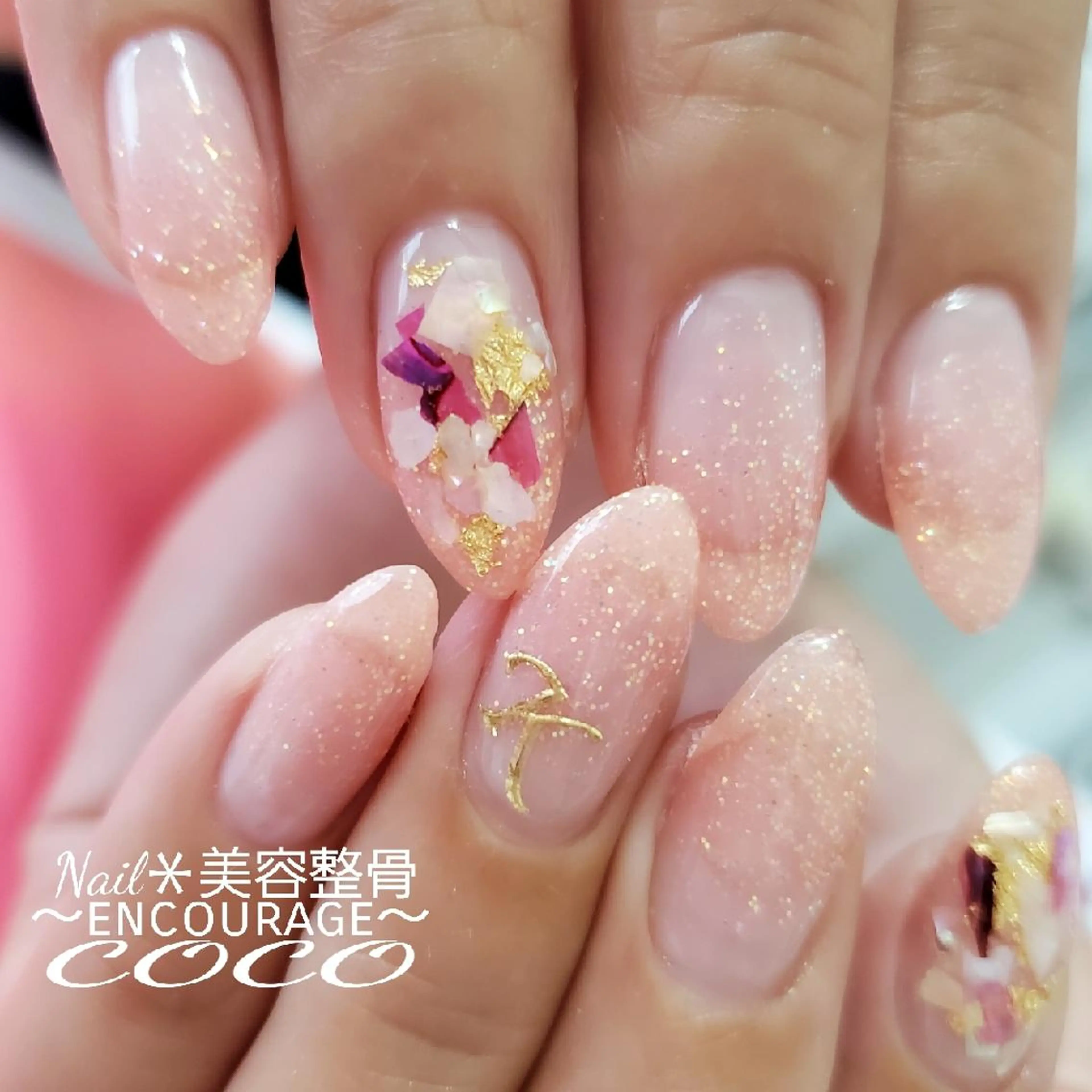 ネイル グラデーション ラメ(グリッター) REVIA (旧:COCO)のネイルデザイン