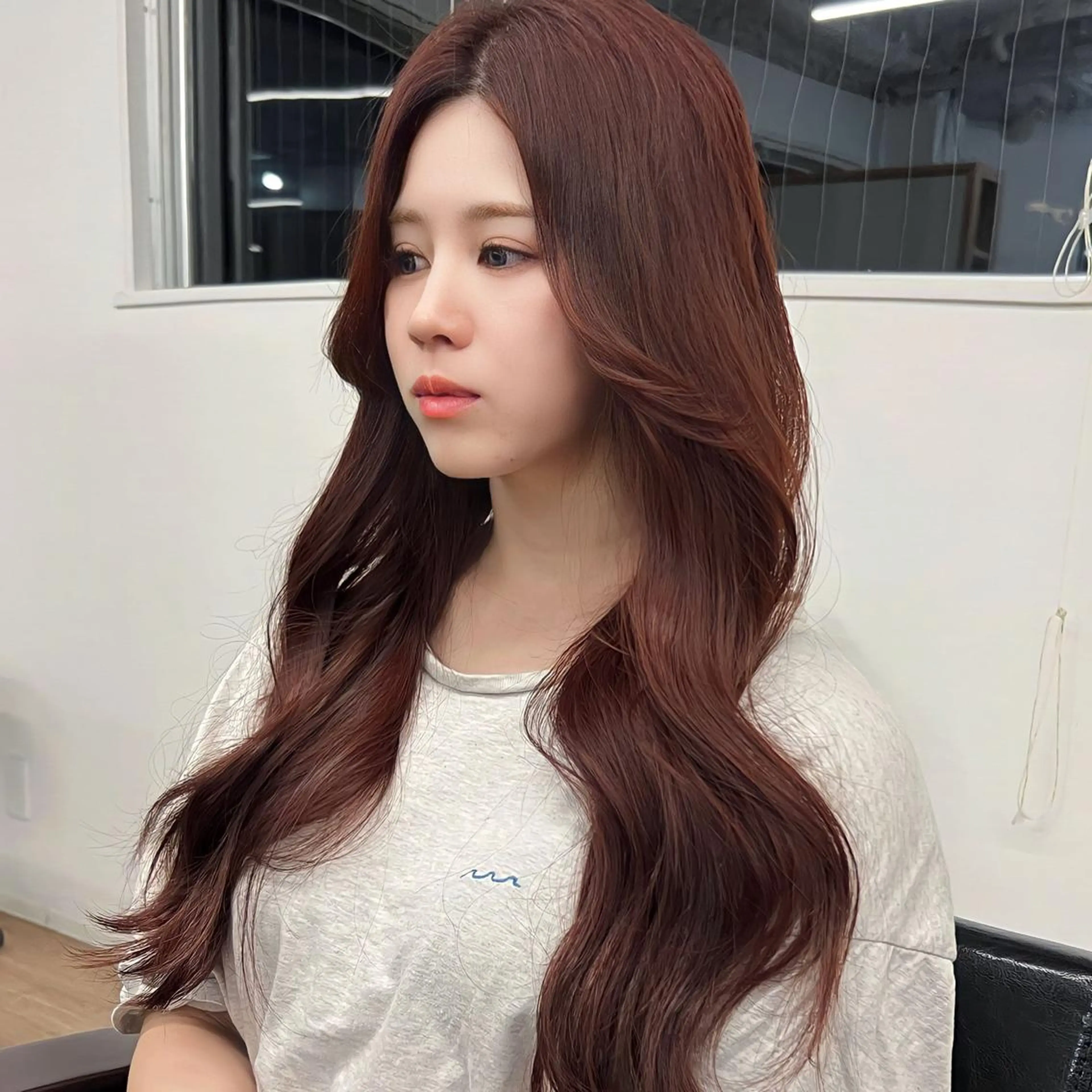 セミロング カラー パーマ ヘアアレンジ メンズ キッズ ネイル マツエク・マツパ アイブロウ メンズインナーカラー メンズ韓国風 黒髪 ブルーカラー ブルーブラック 渋谷レイヤーカット❌ 縮毛矯正専門/武田涼のヘアスタイル