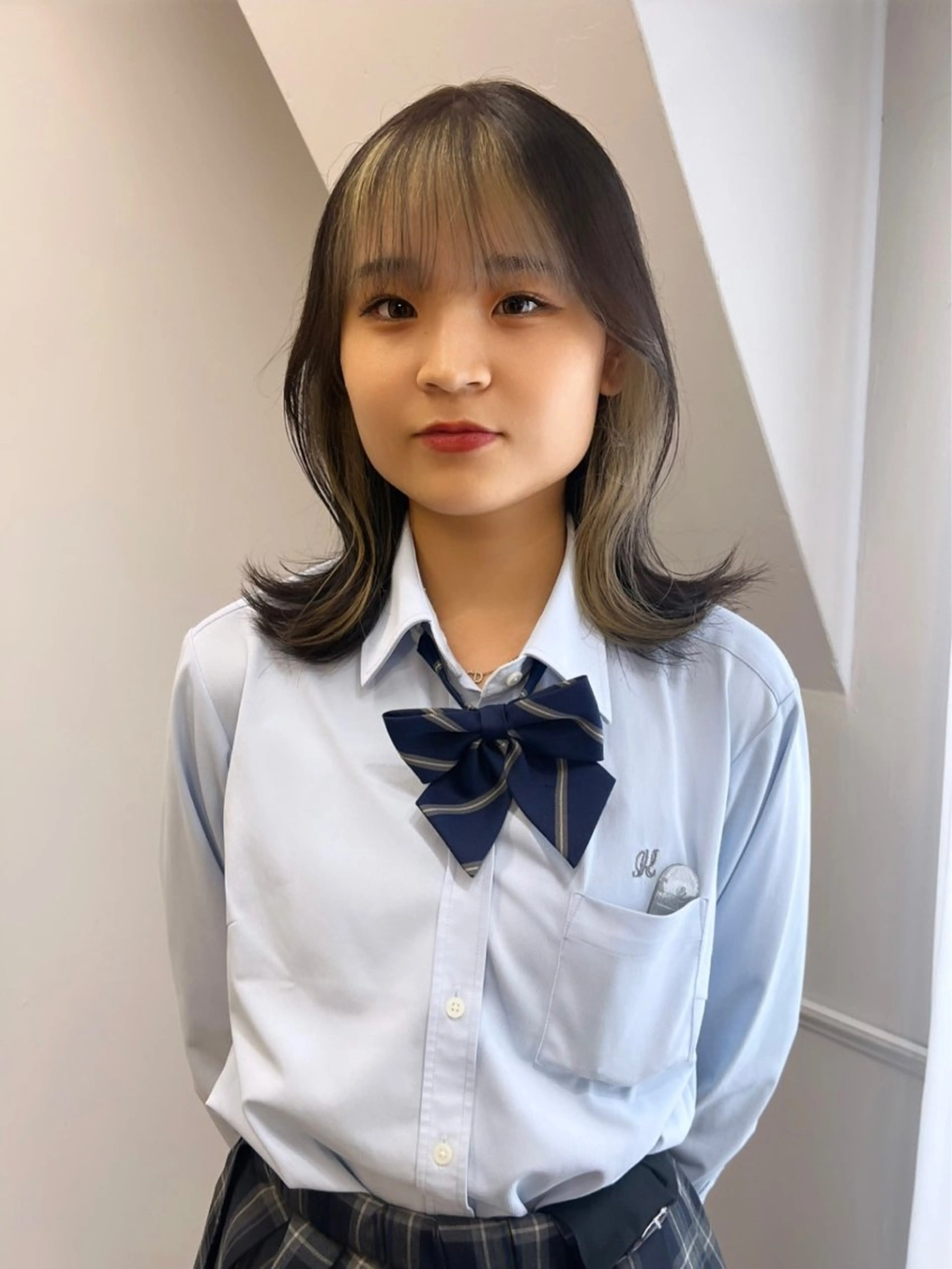 ミディアム カラー ブリーチ ケアブリーチ 透明感カラー デザインカラー ダブルカラー ハイトーン/ボブ 🎀sonokaのヘアスタイル