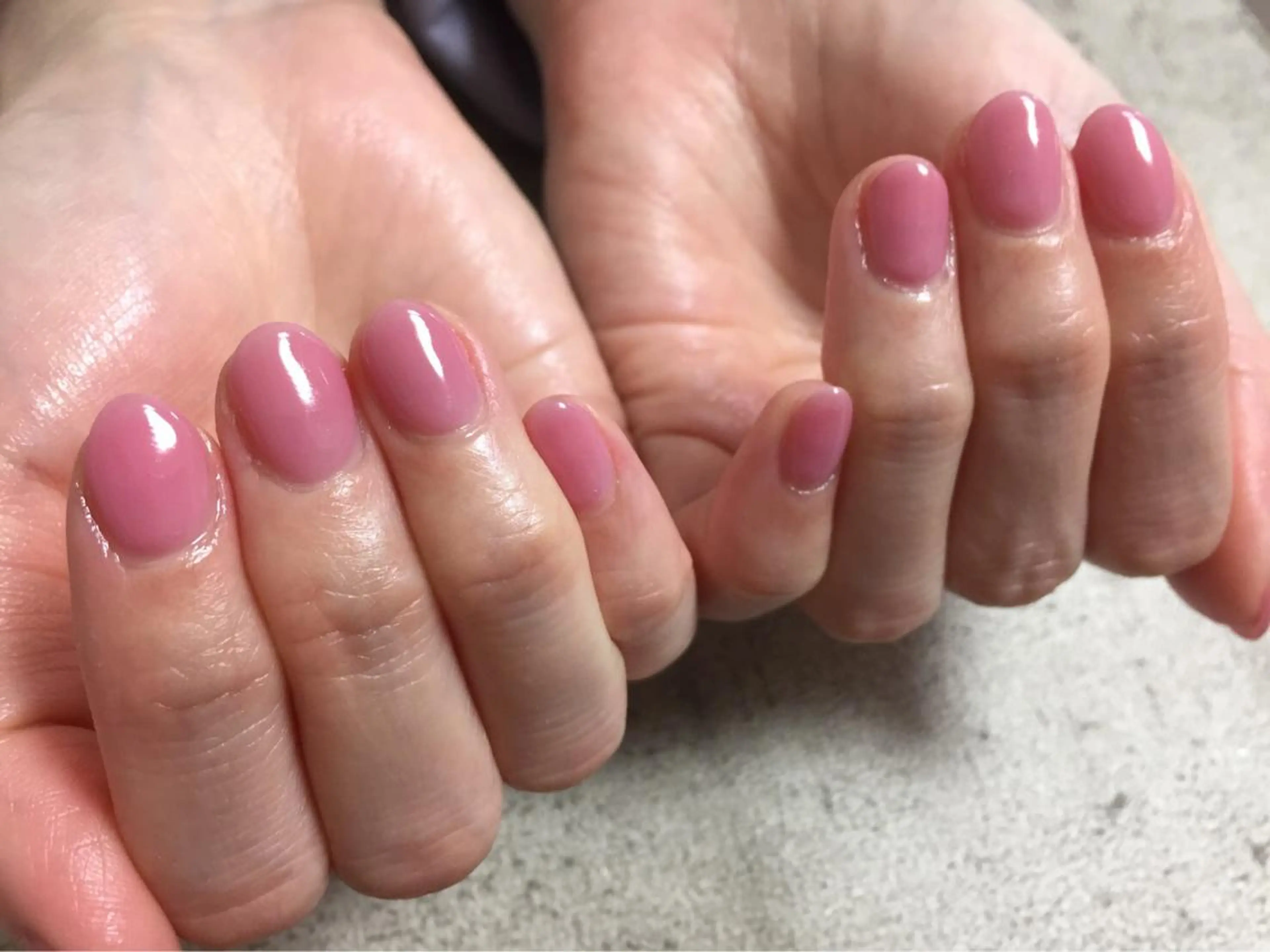 ネイル ワンカラーネイル ハンドネイル mogunail &blowのネイルデザイン