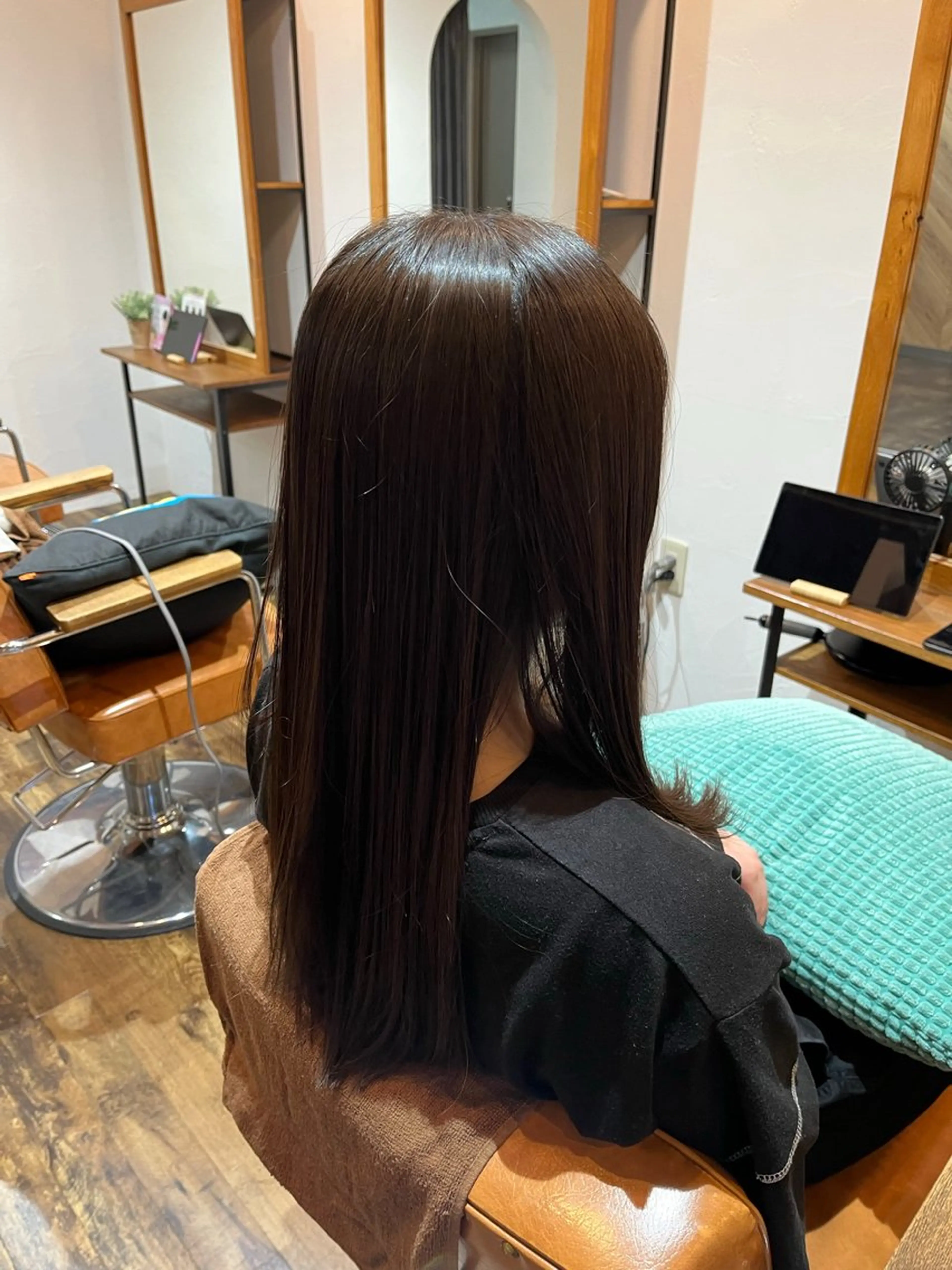 ロング パーマ 髪質改善 カット ヘアカラー 縮毛矯正 トリートメント Lamie所属・大人女子&髪改善専門 Nobuフリーランスのヘアスタイル