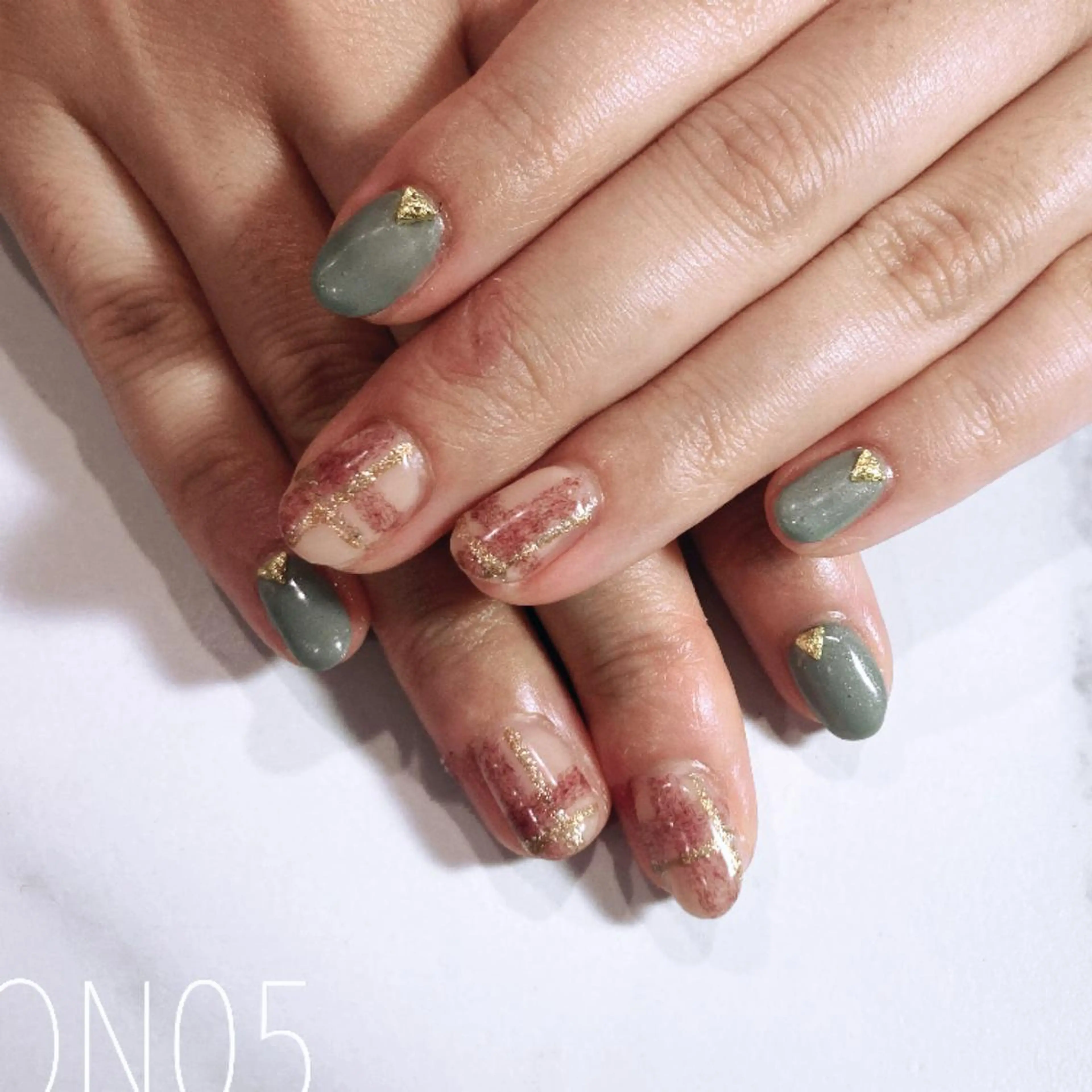 ネイル 園 寛子 （ネイリスト）のネイルデザイン