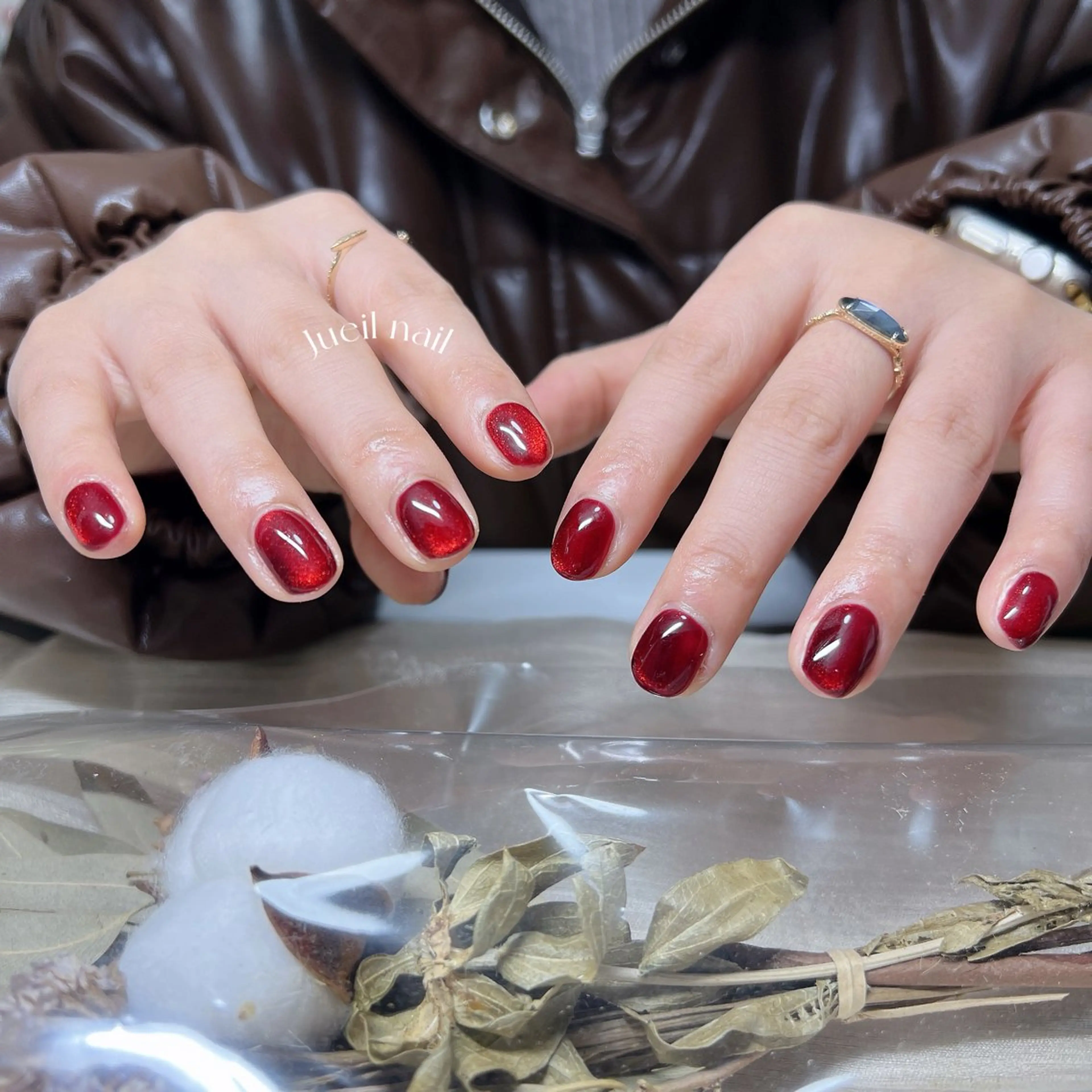 ネイル ハンドネイル KURE ISAKIのネイルデザイン