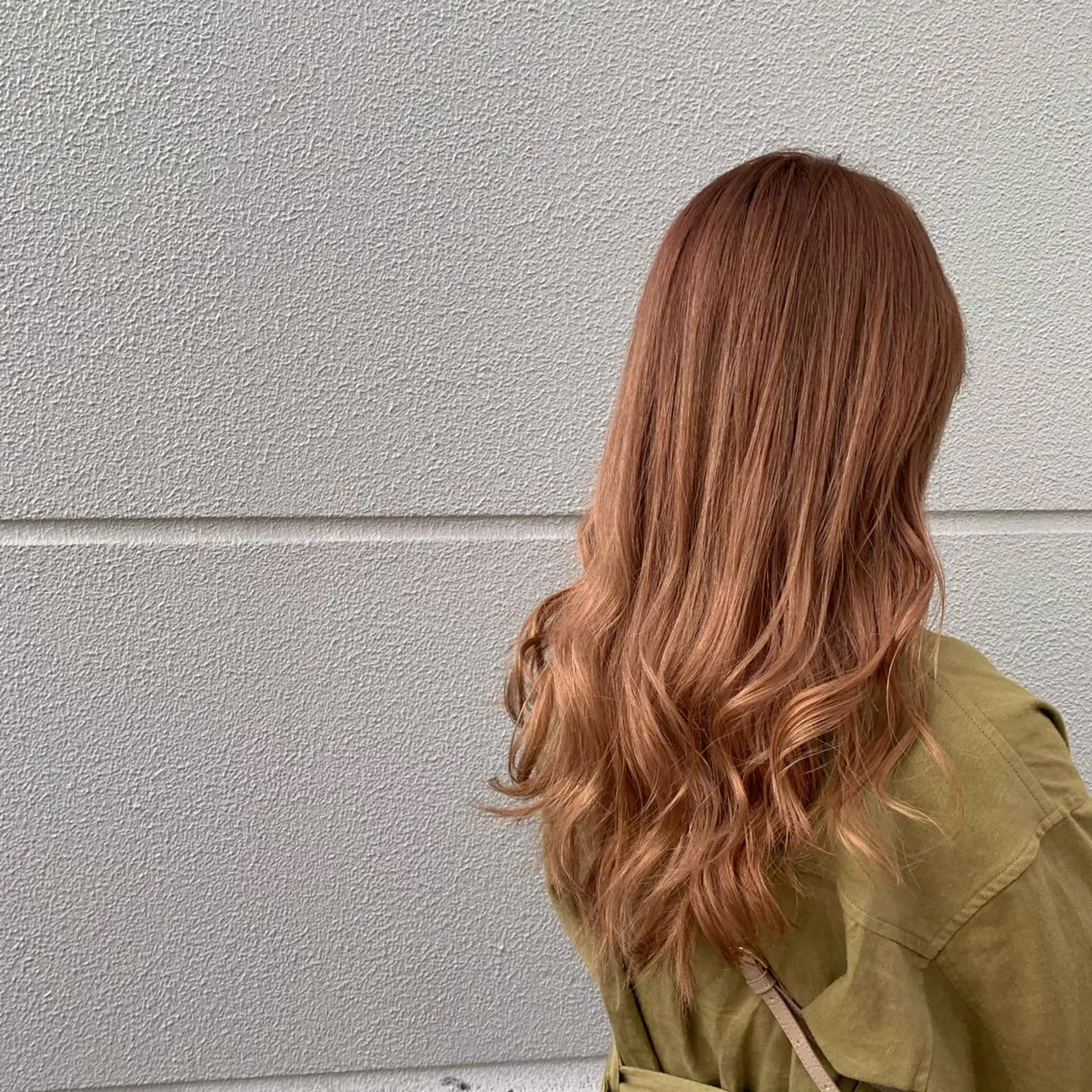 ミディアム 佐々木 優衣のヘアスタイル