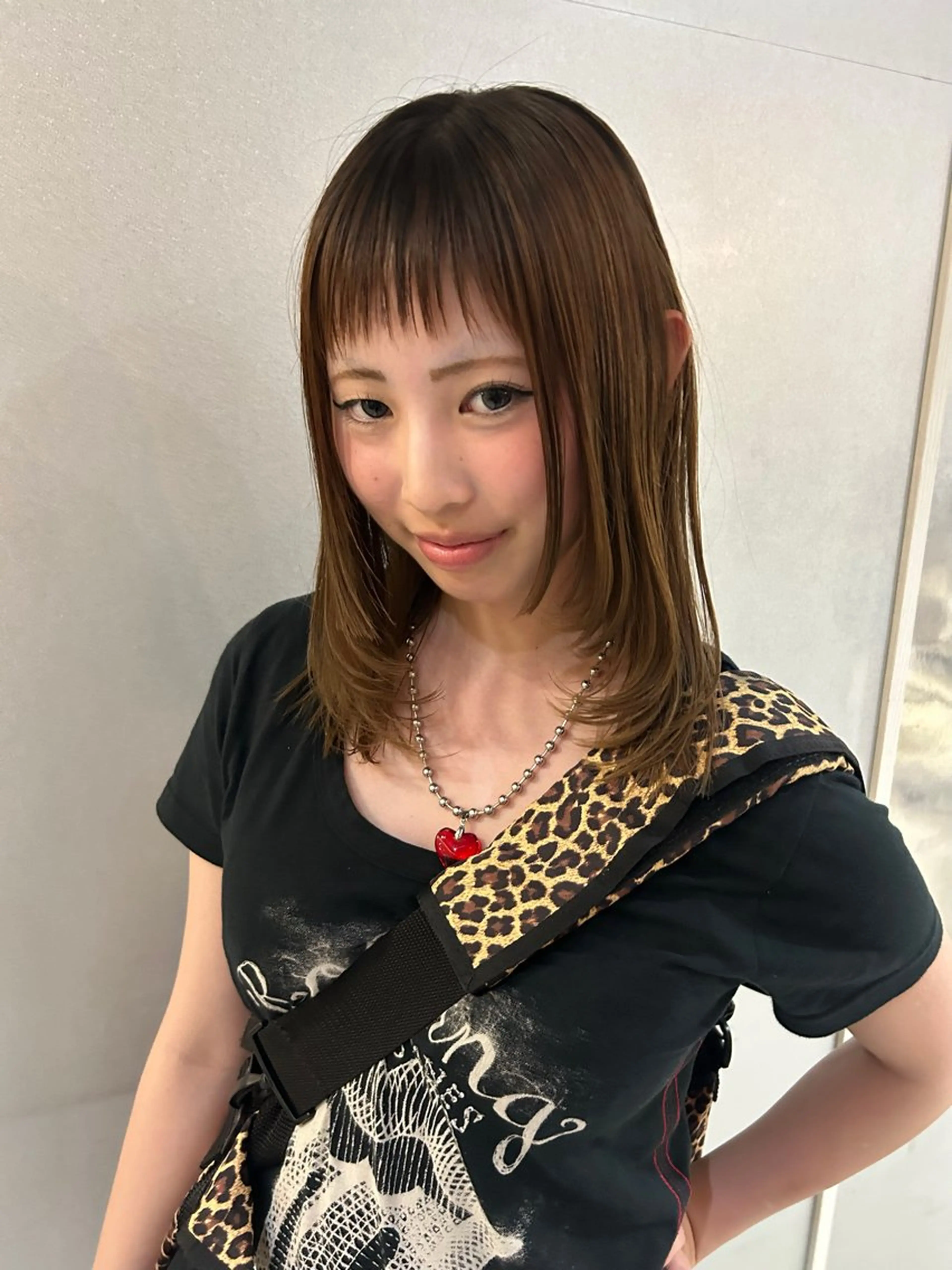 ミディアム 韓国ボブ/レイヤー ボブ/ EMIRIのヘアスタイル