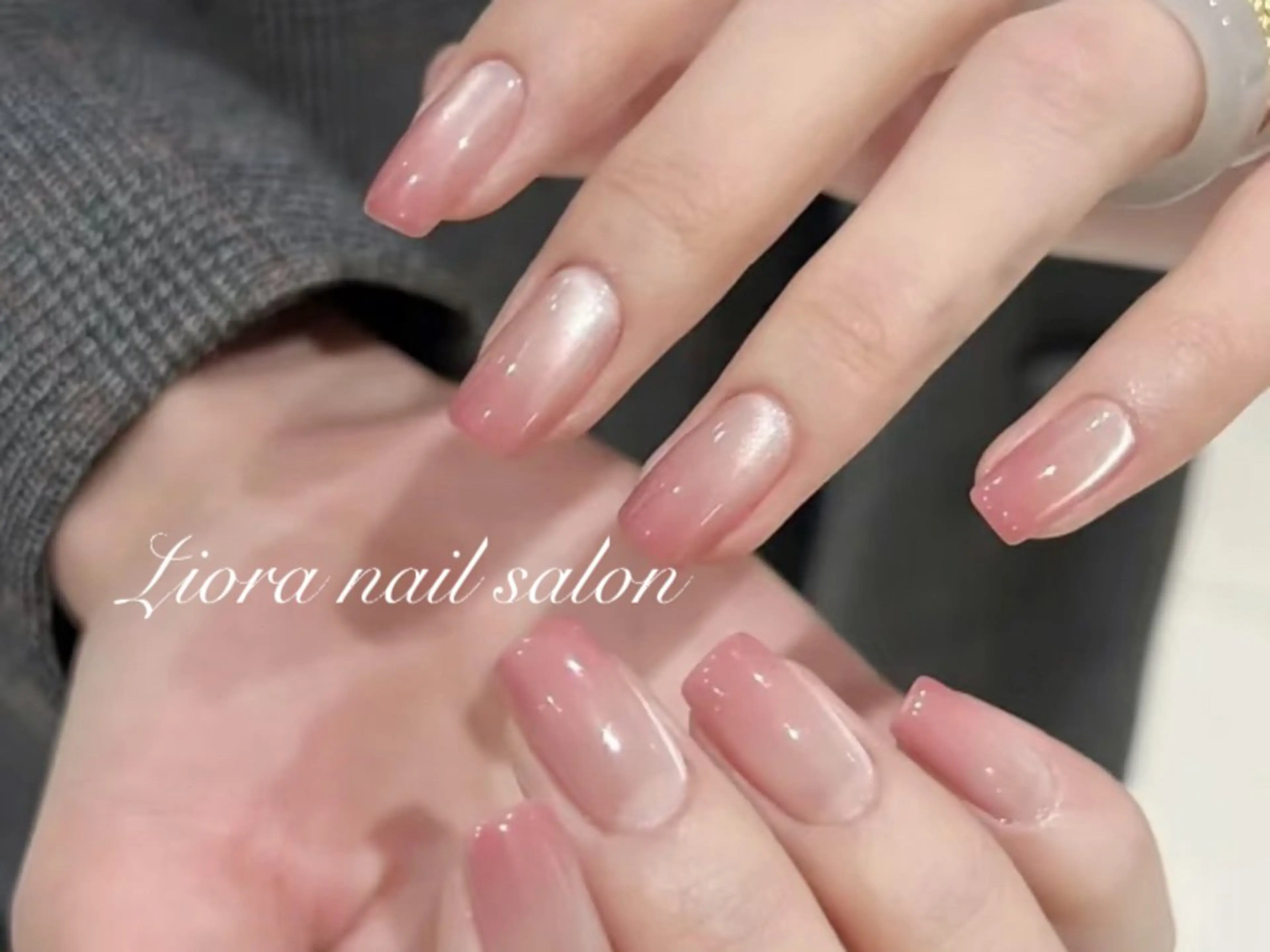 ネイル フレンチネイル ジェルネイル ガーリー グラデーション キラキラネイル ハンドネイル Liora nail スカルプ専門店のネイルデザイン