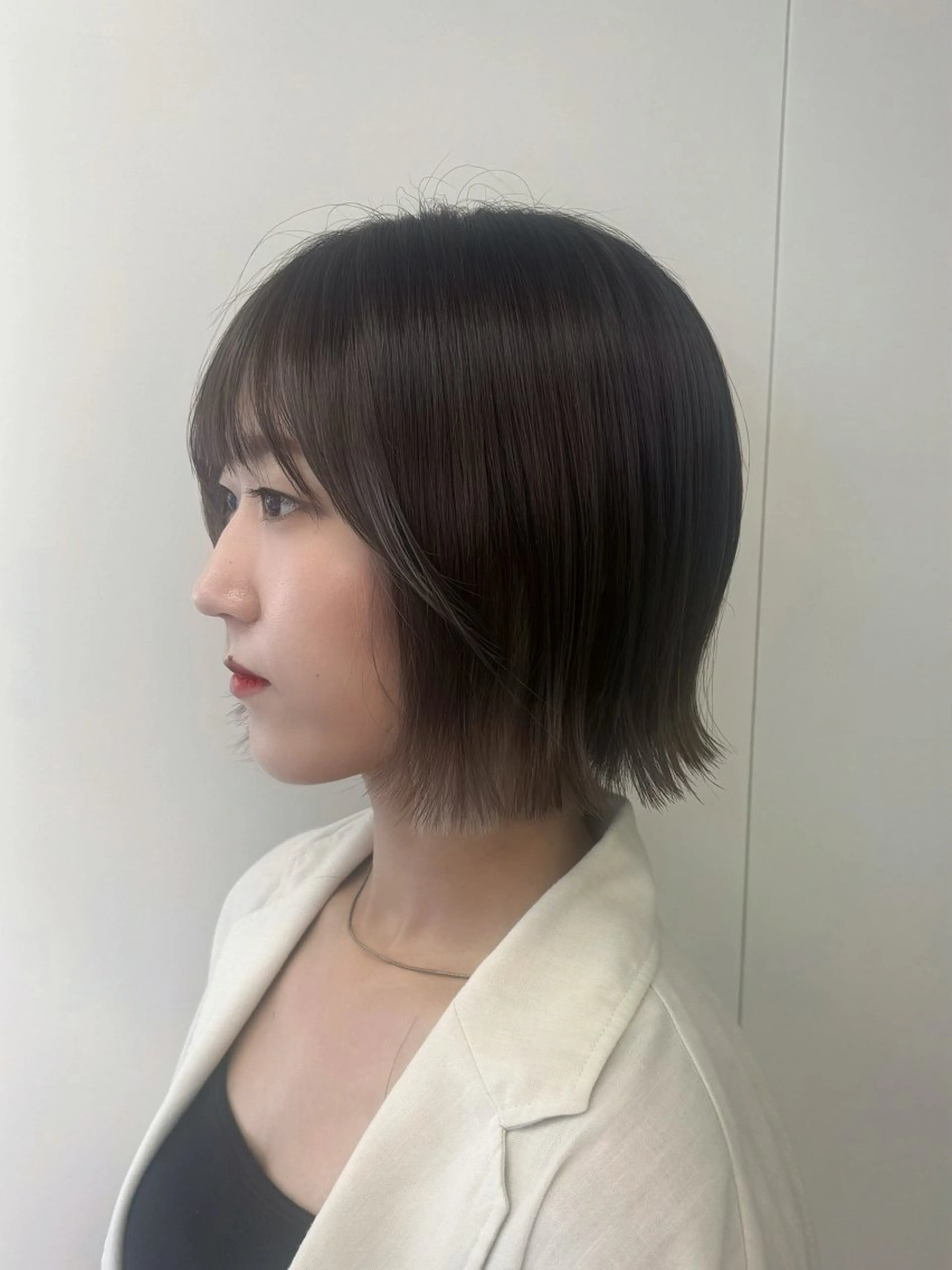 ミディアム 切りっぱなしボブ ボブ レイヤーカット makoto⌇レイヤ ー⌇艶カラー🍒‎のヘアスタイル