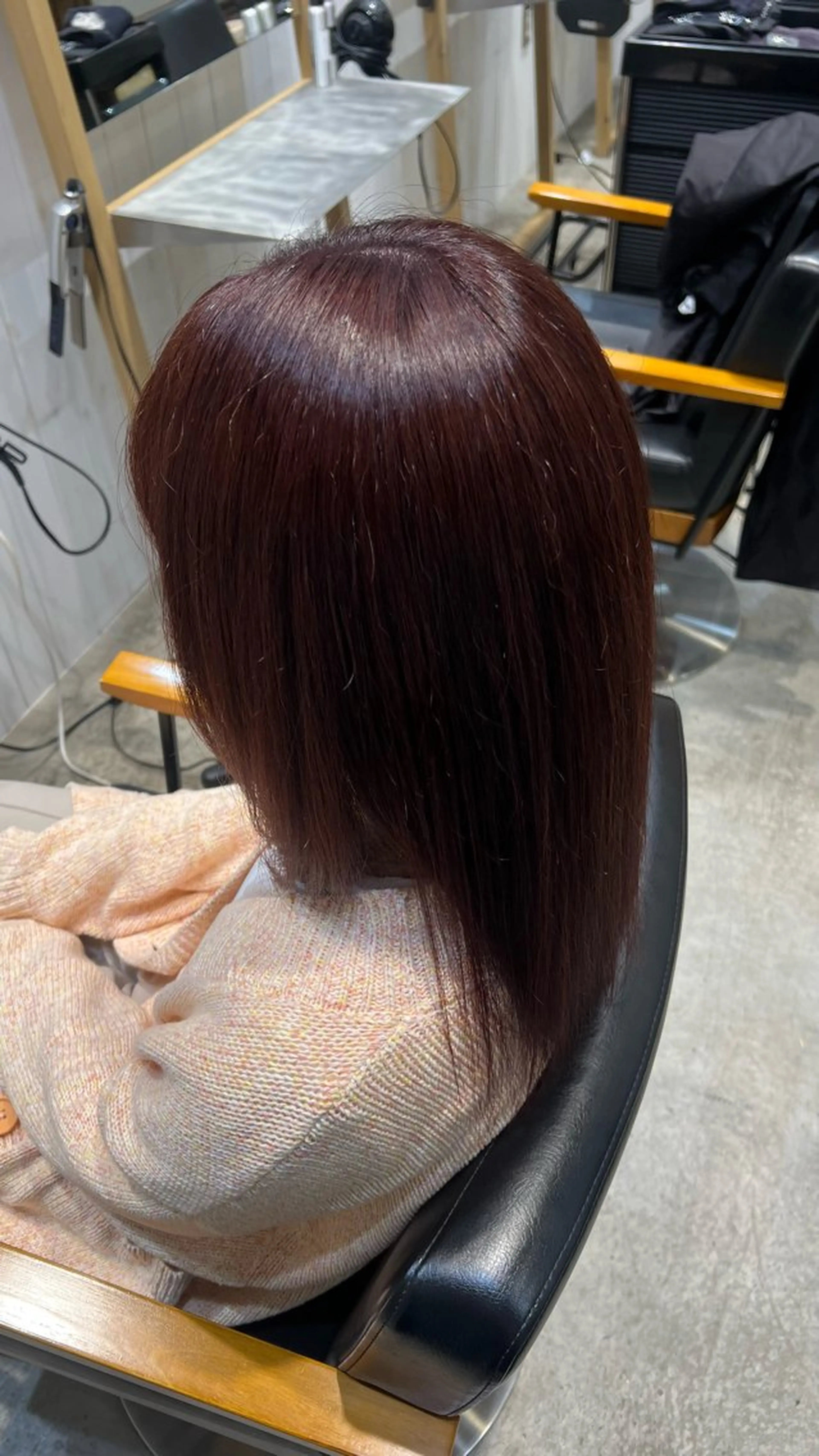 ミディアム 髙橋 かなこのヘアスタイル