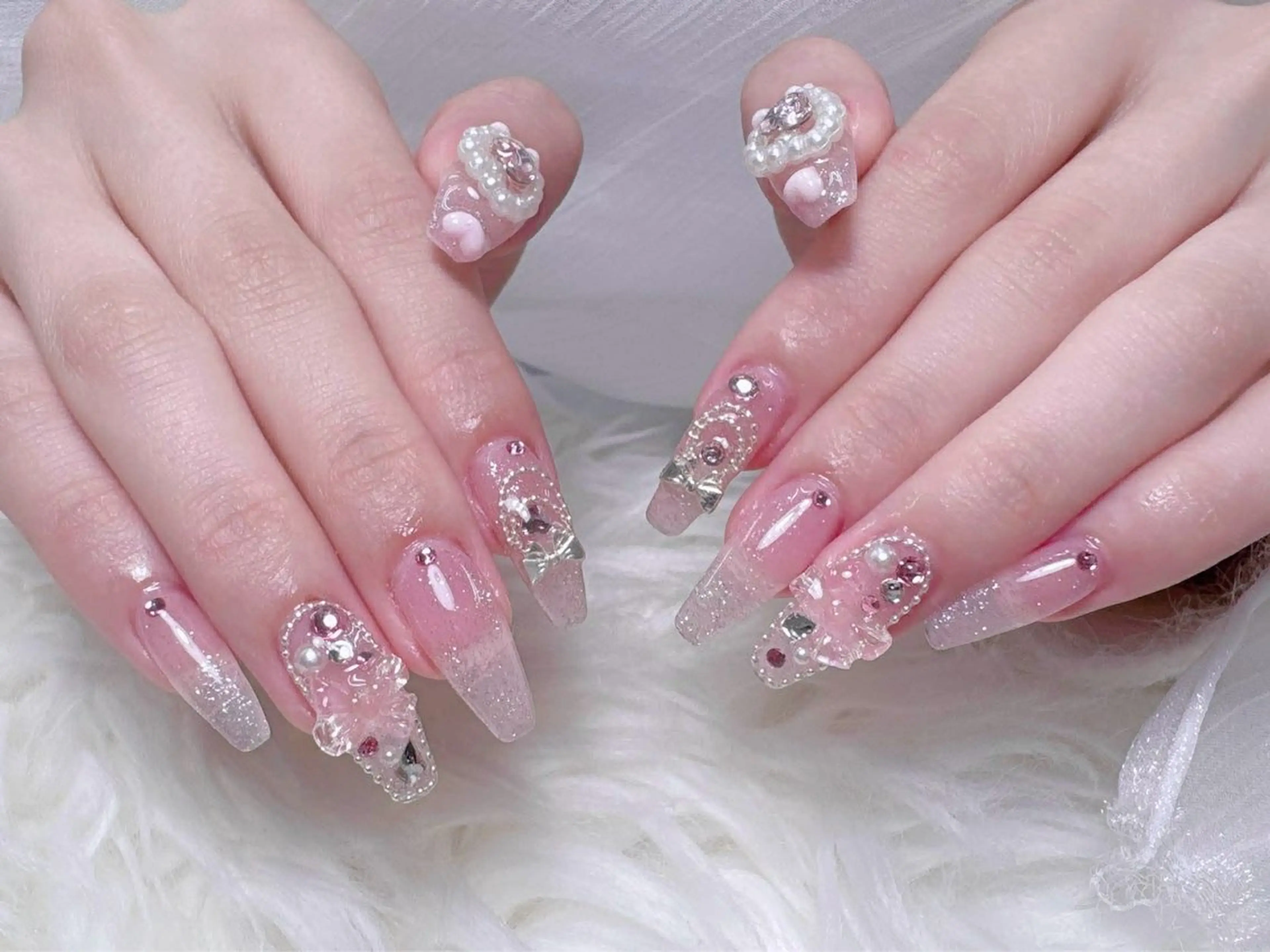 ネイル フレンチネイル グラデーション マグネットネイル ニュアンスネイル オフィスネイル ハンドネイル Hana Rose Nailのネイルデザイン