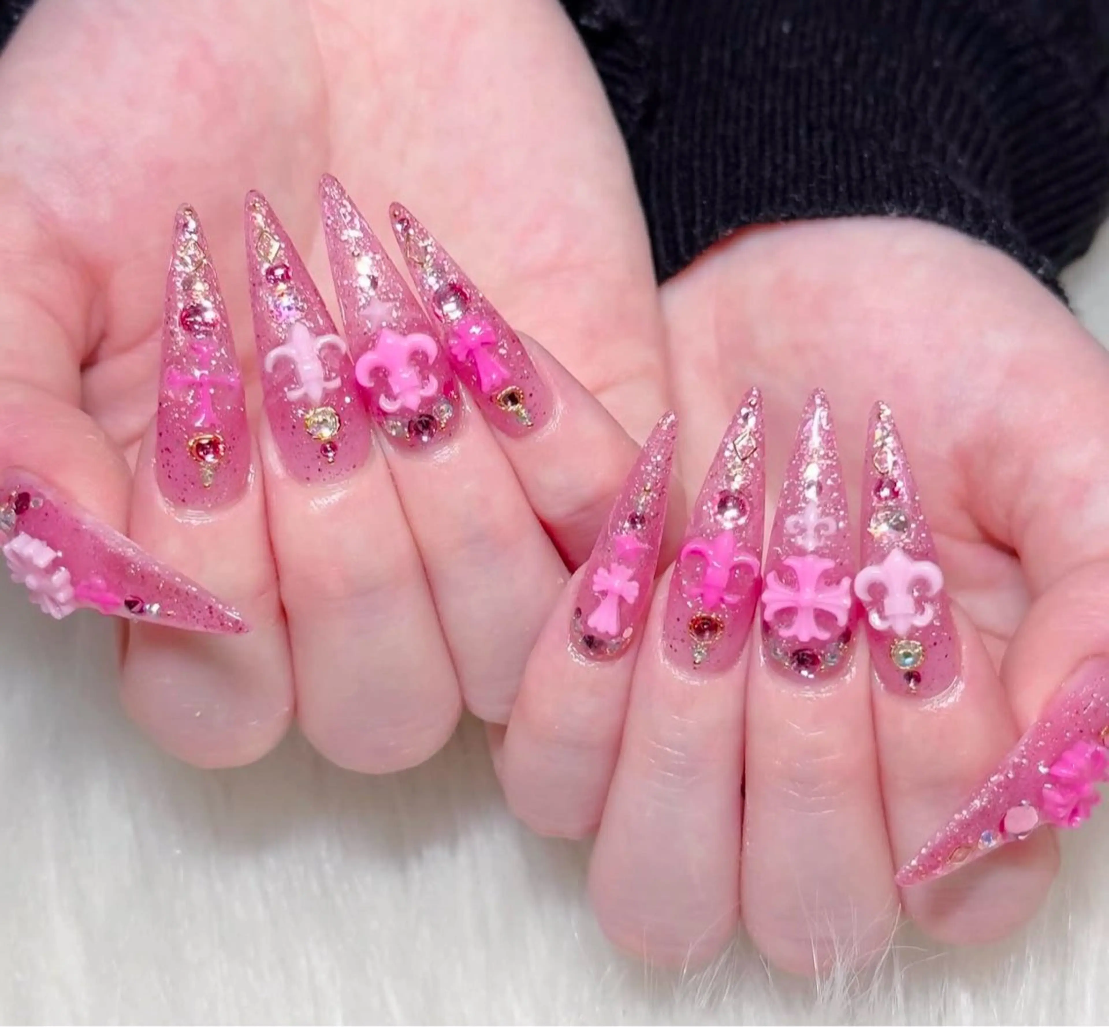 ネイル グラデーション キラキラネイル ワンカラーネイル 冬ネイル Jenn Nail Salonのネイルデザイン