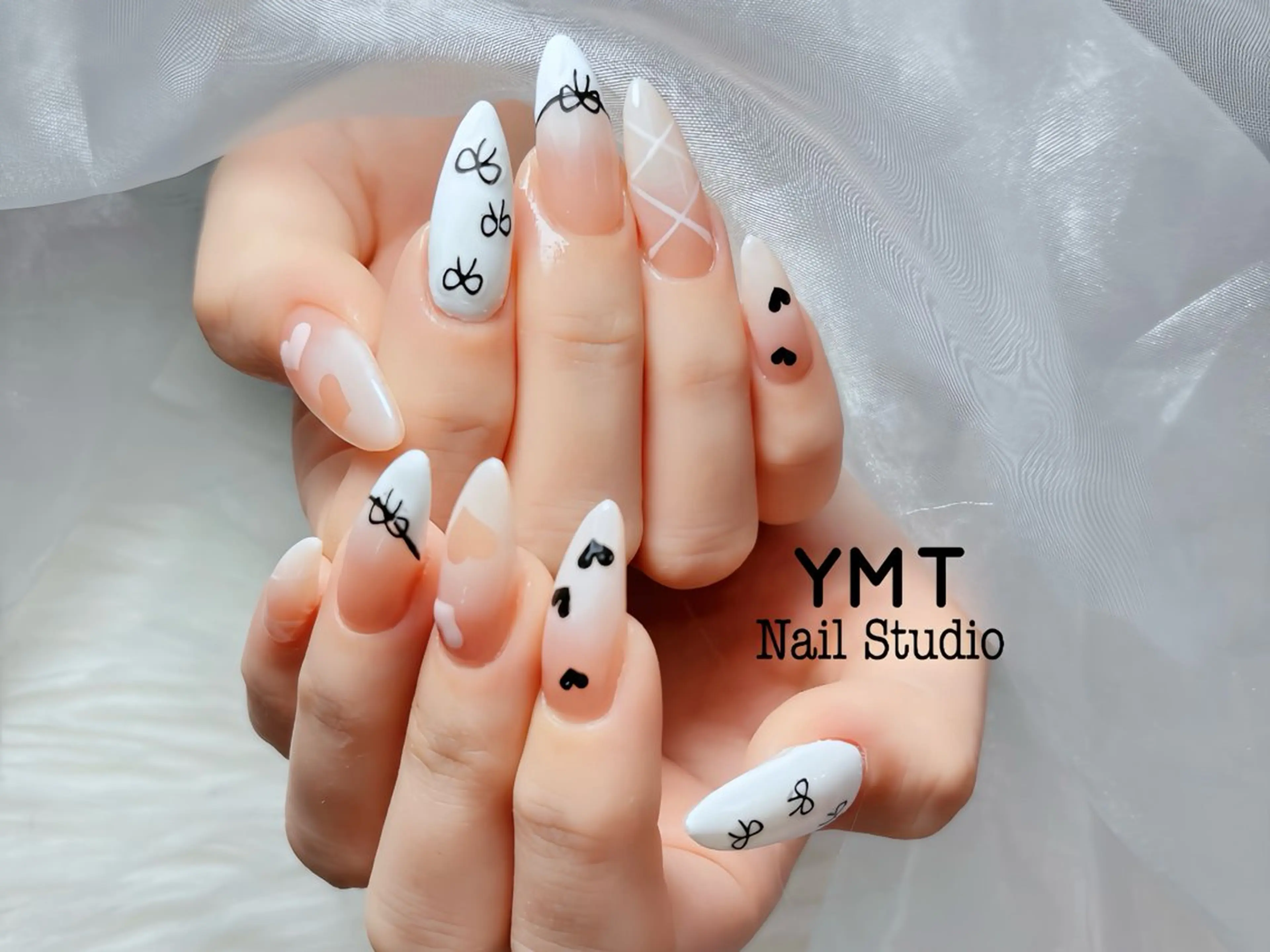 ネイル 長さ出し フットネイル ジェルネイル 韓国ネイル マグネットネイル ハンドネイル YMT NailStudioのネイルデザイン