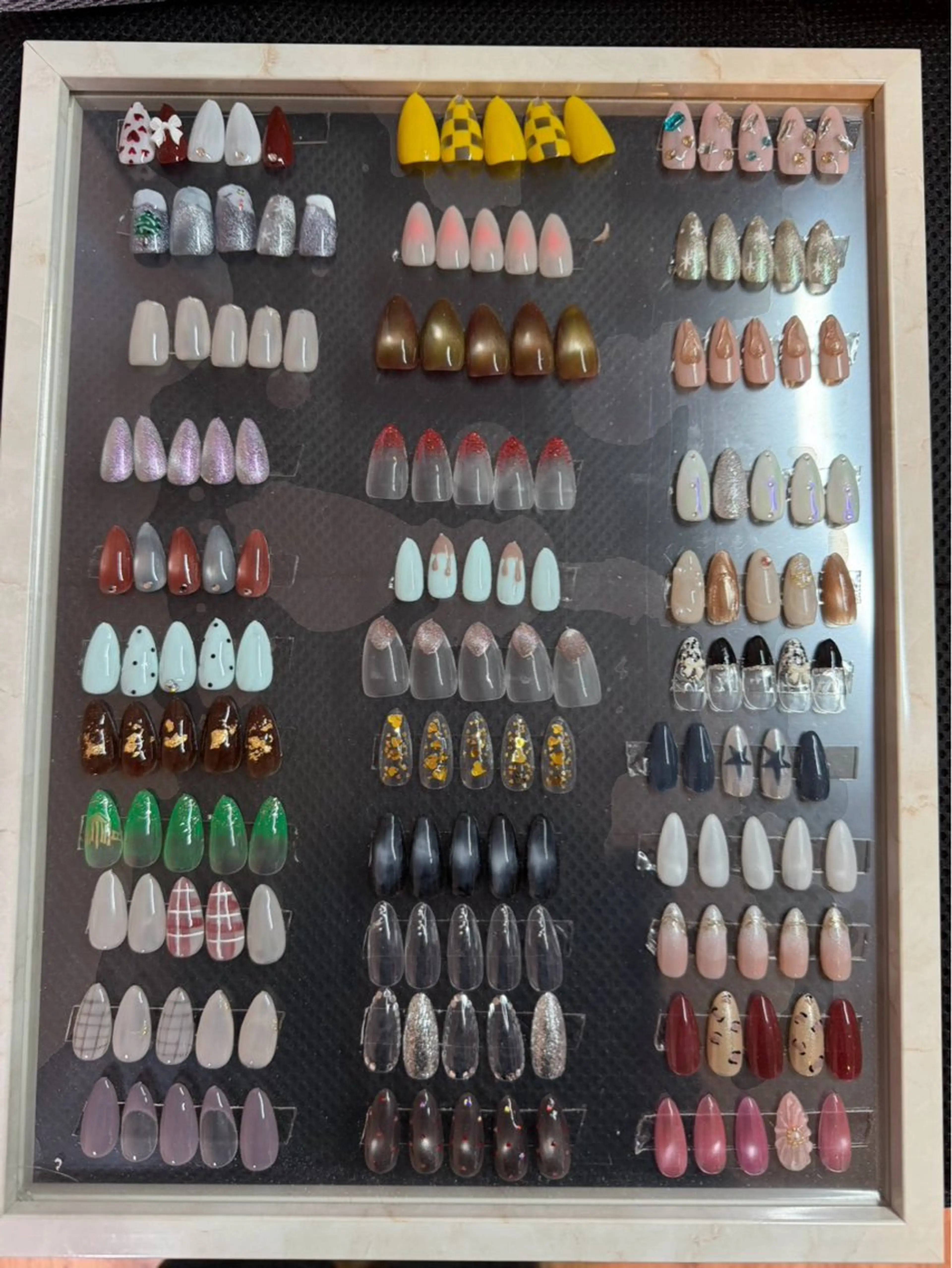 ネイル ハンドネイル 須藤 紗彩のネイルデザイン