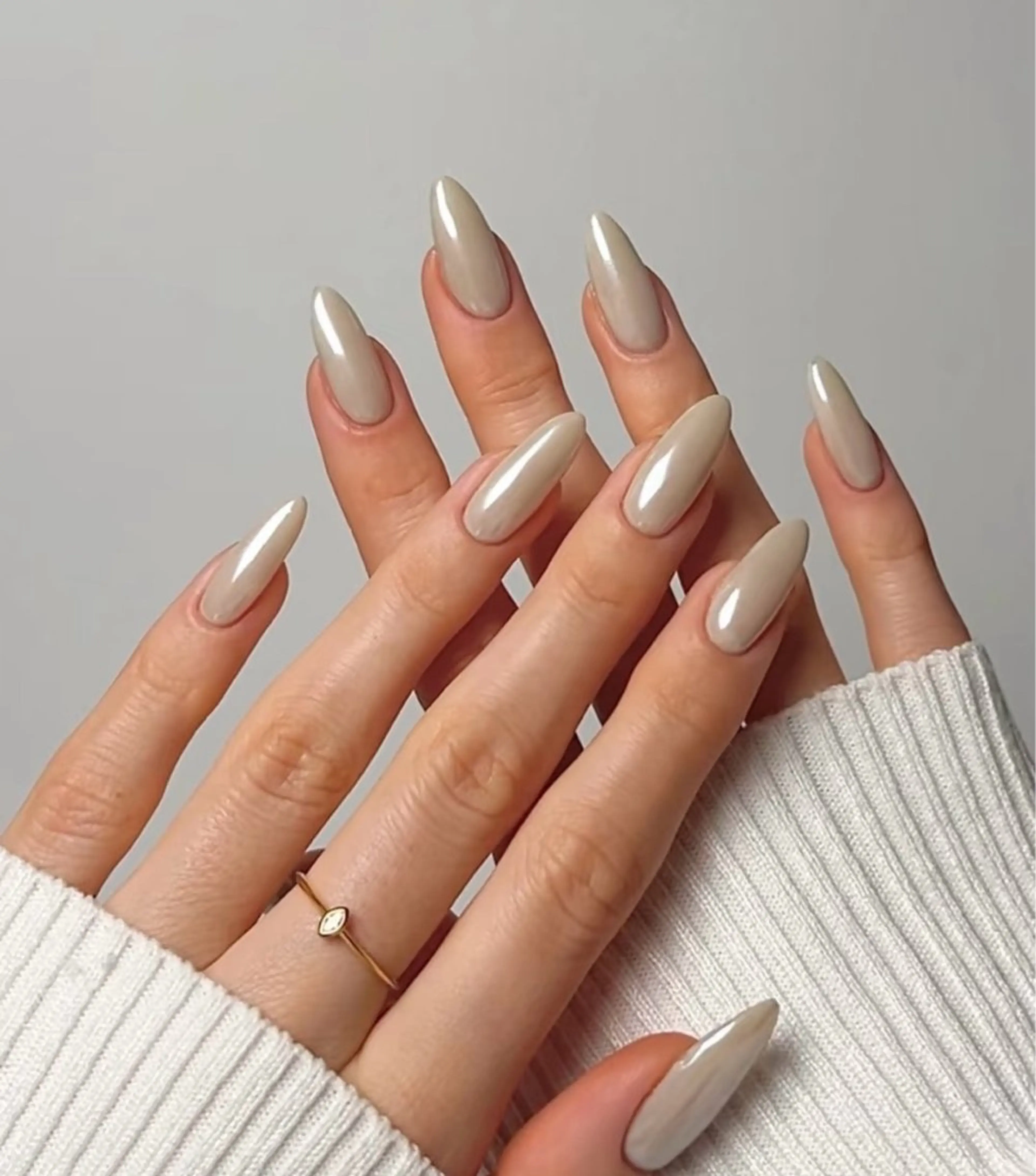 ネイル 高木 維麗絲のネイルデザイン