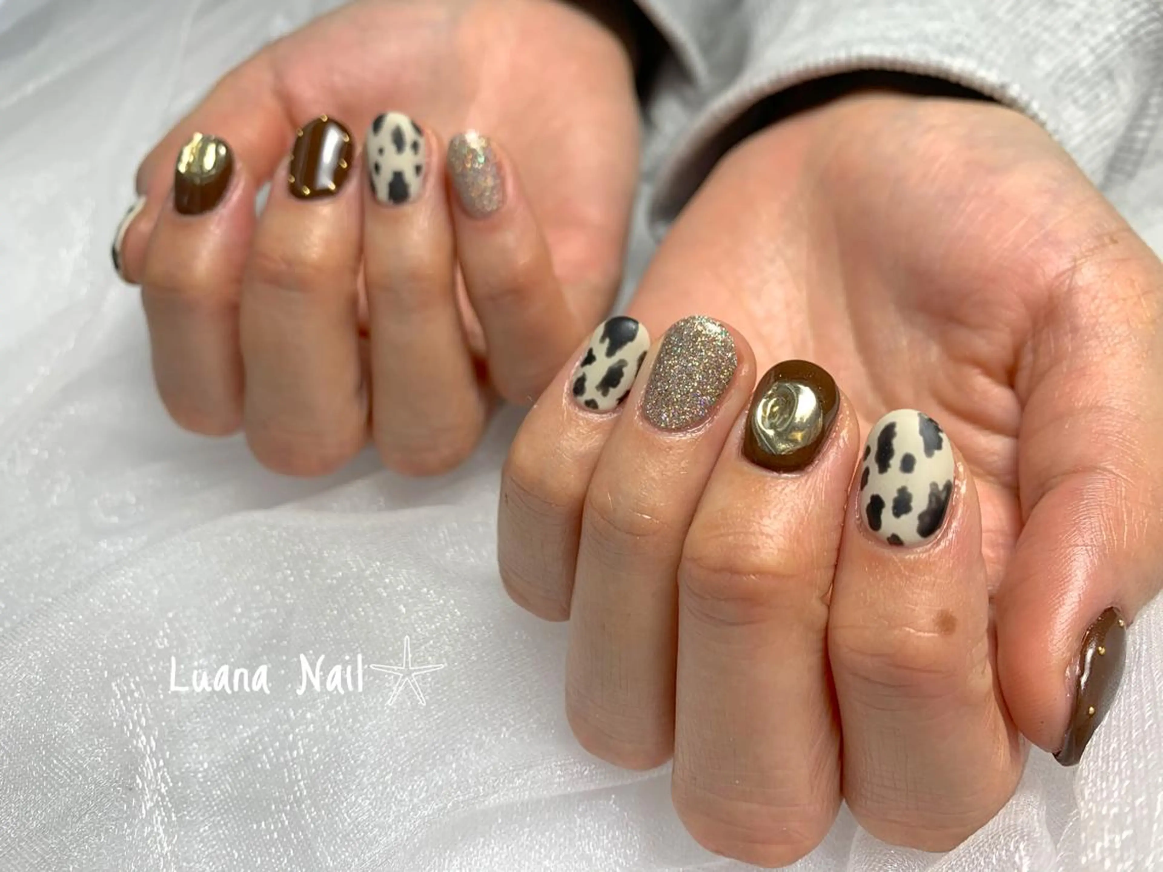 ネイル マットネイル ミラーネイル ハンドネイル BeauJu by Luana Nailのネイルデザイン