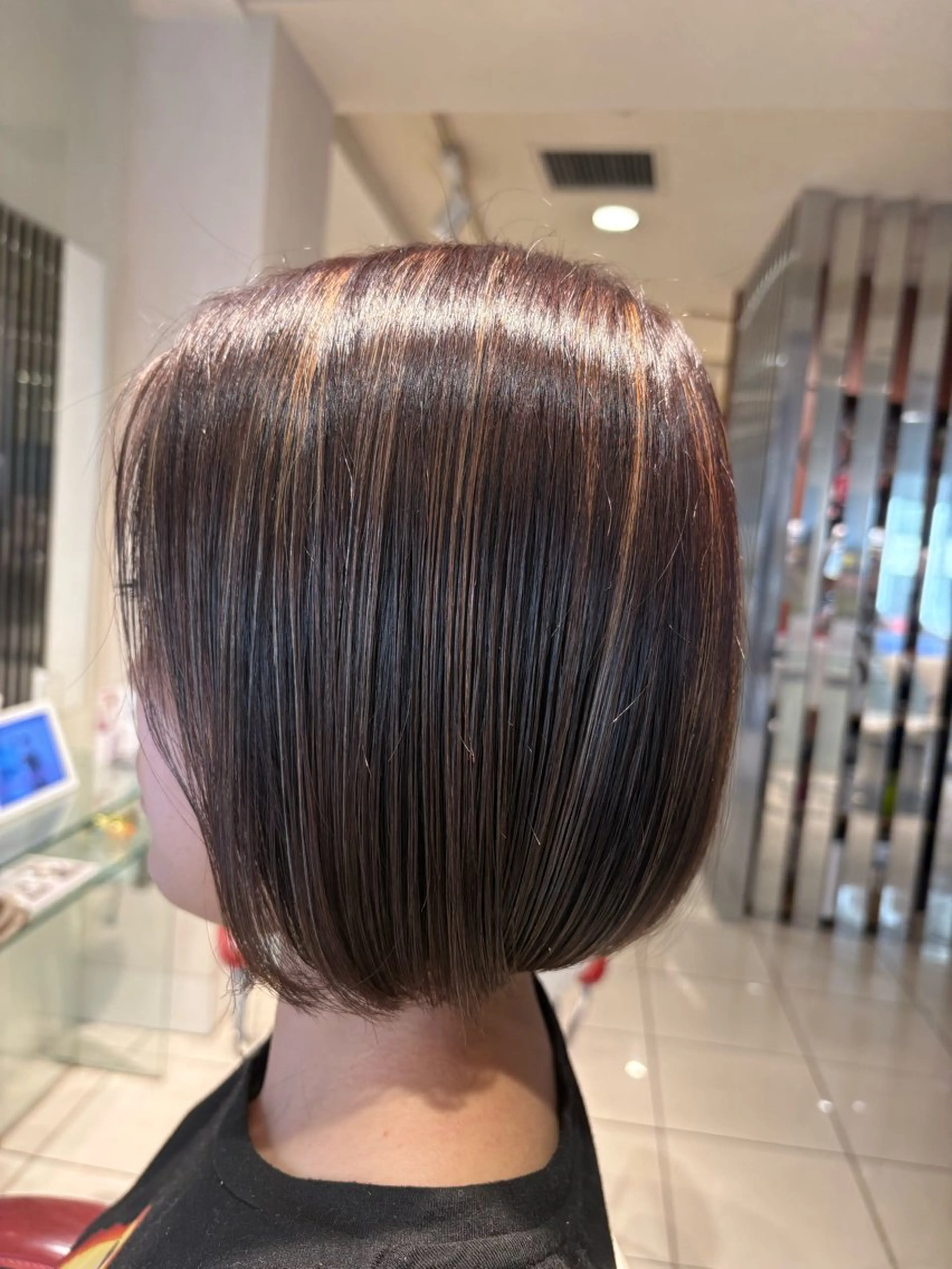 カラー ハイライトカラー ヨウコ YOKOのヘアスタイル