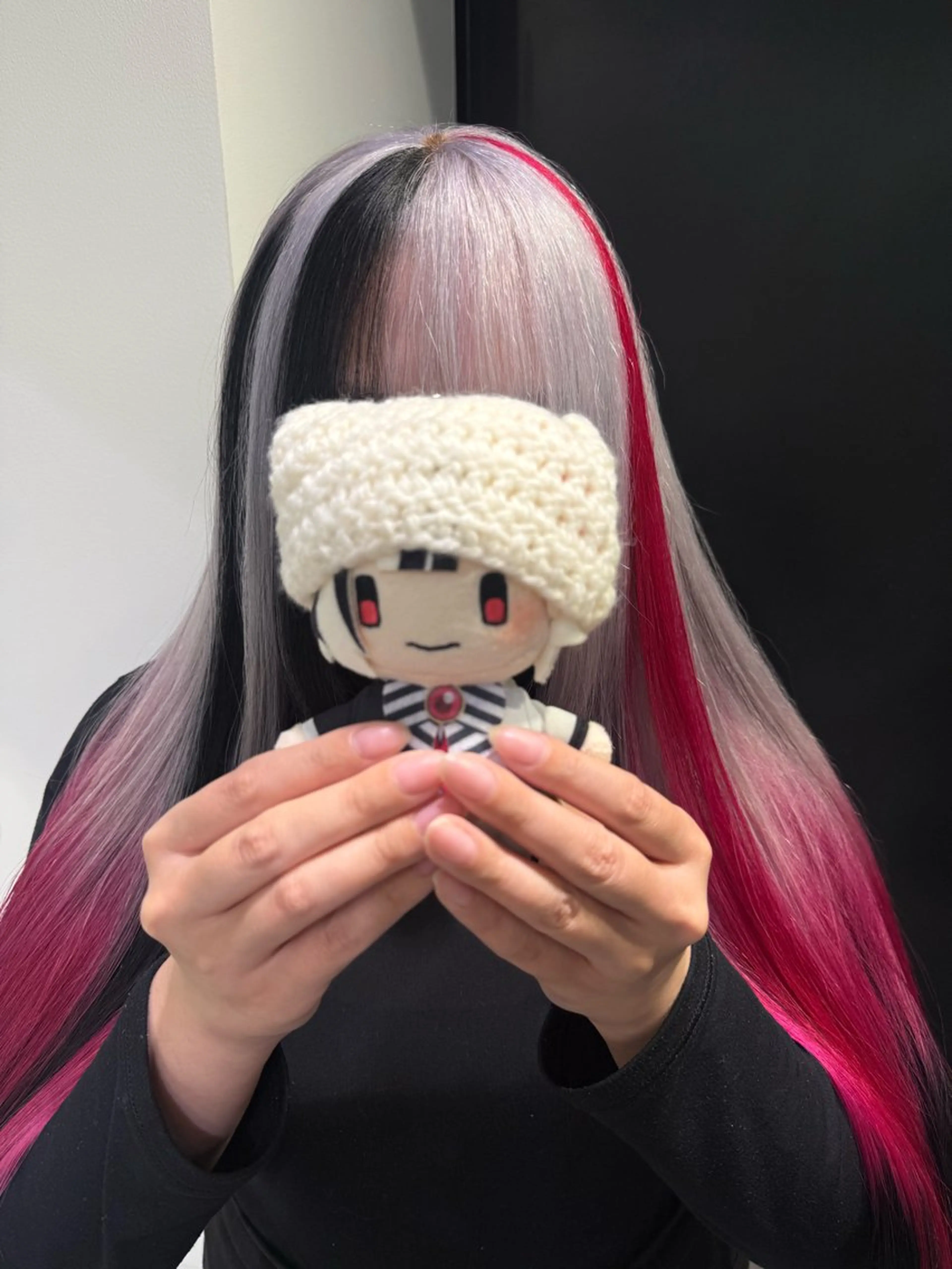 ロング カラー 黒髪 ブリーチ ケアブリーチ デザインカラー ダブルカラー ヘアカラー トリートメント インナーカラー 推し ブリーチ  髪質改善のヘアスタイル