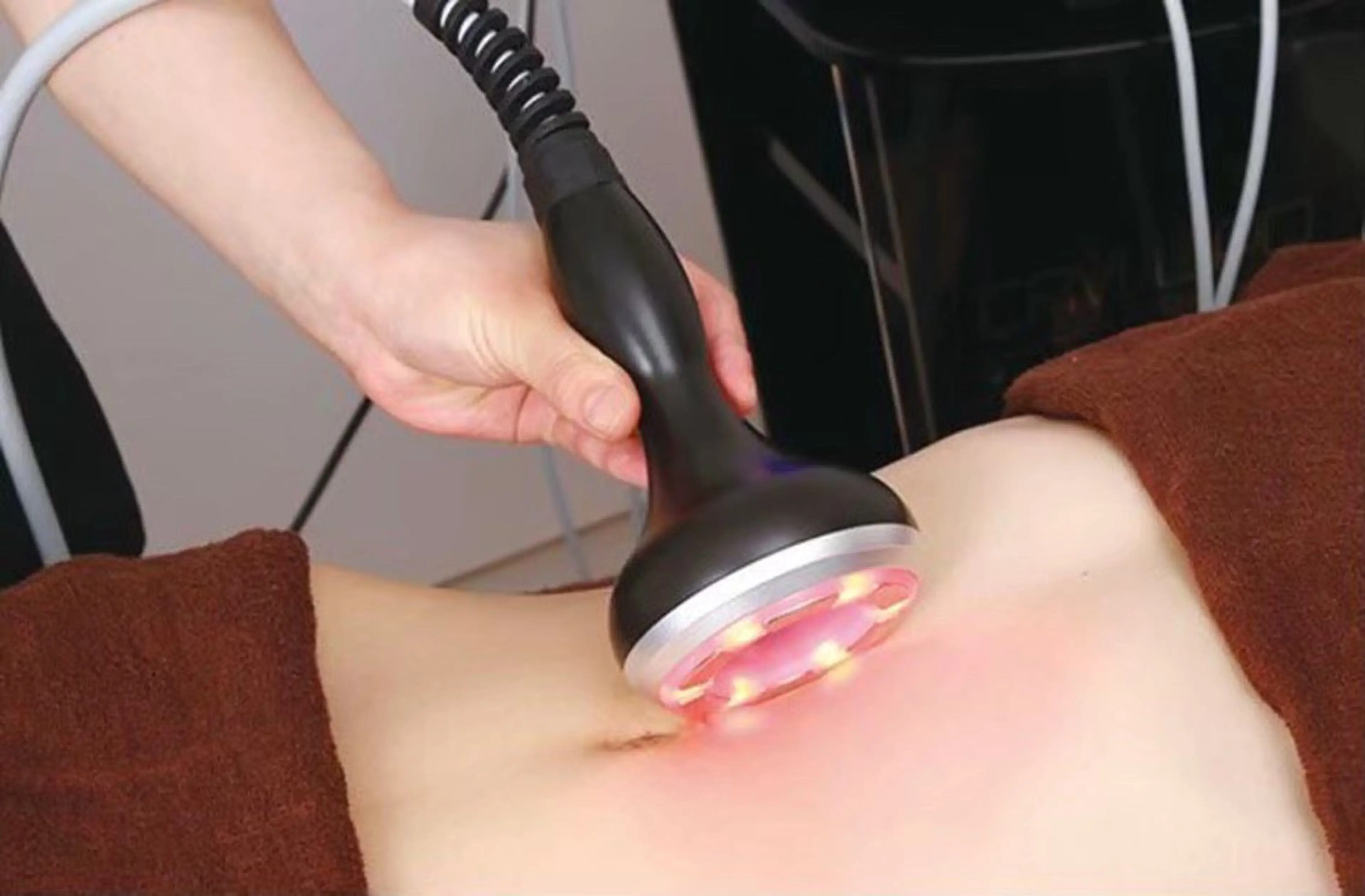 【4月限定💞】【痩身60分】集中サイズダウン🔥(キャビテーション/ラジオ波/吸引/EMS)の写真