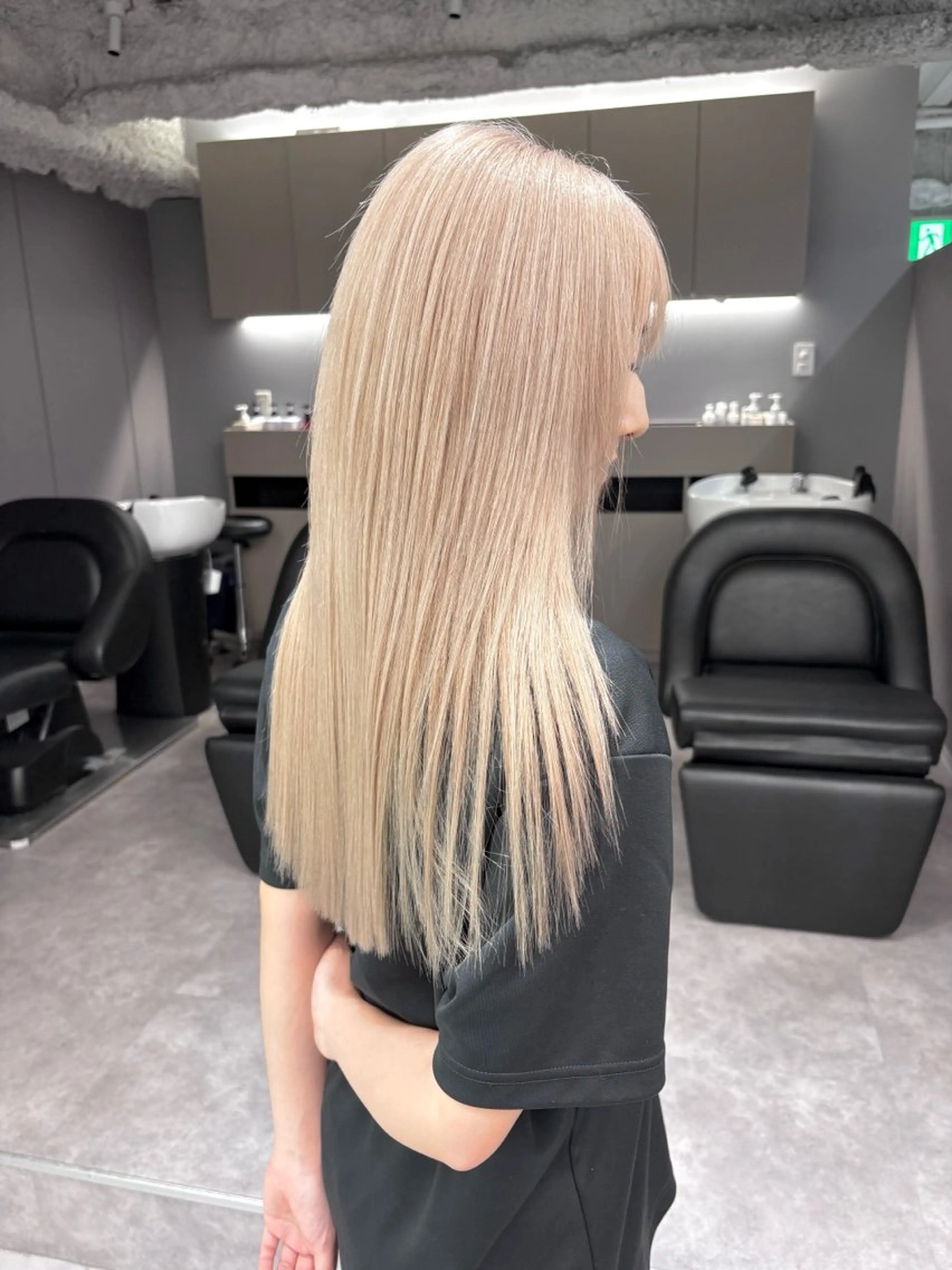 ロング カラー ヘアカラー ukyo/カラー/ ブリーチ/ハイライトのヘアスタイル