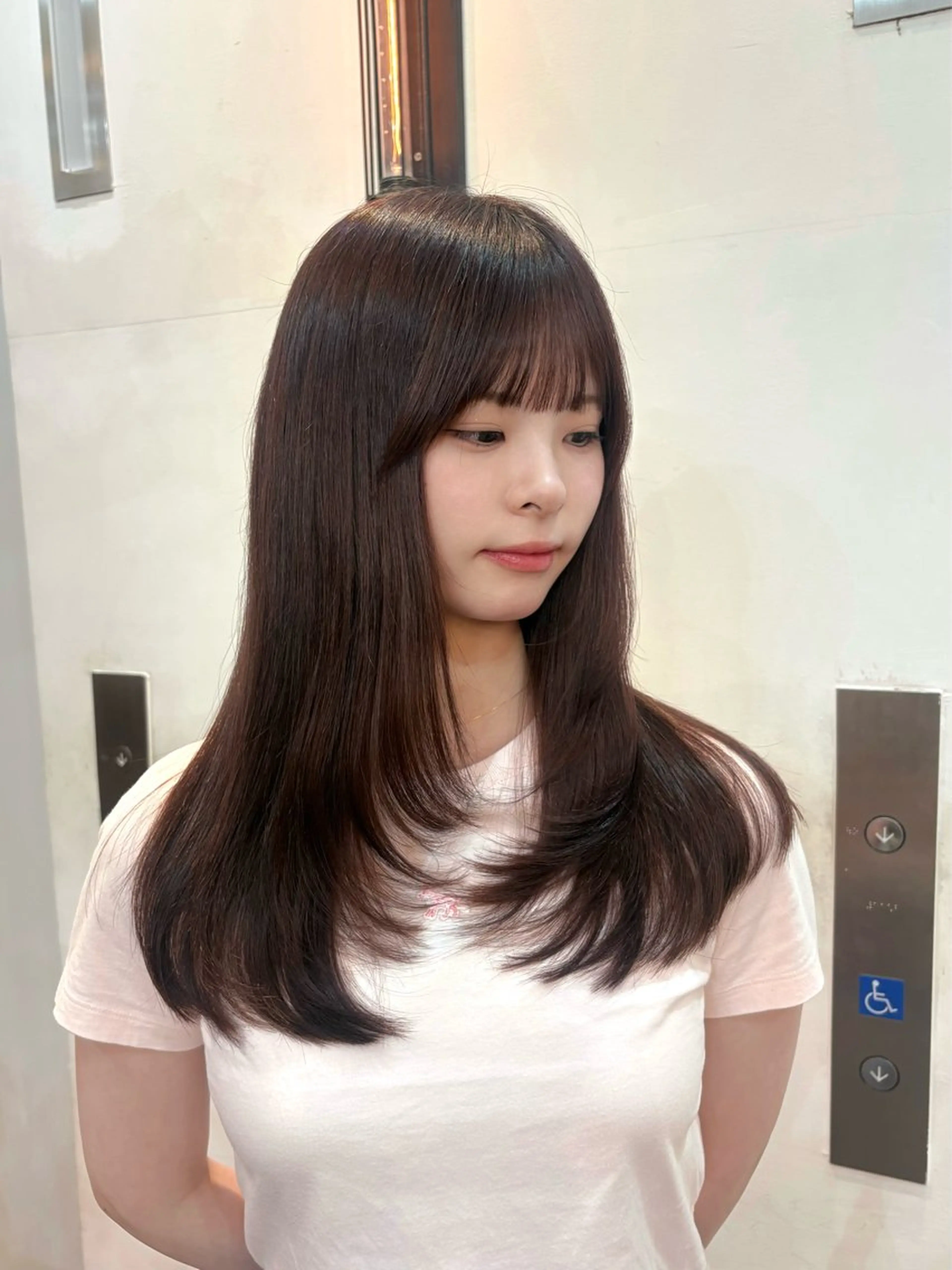 ロング 顔周りカット レイヤーカット カット rena/レイヤー /顔まわりのヘアスタイル