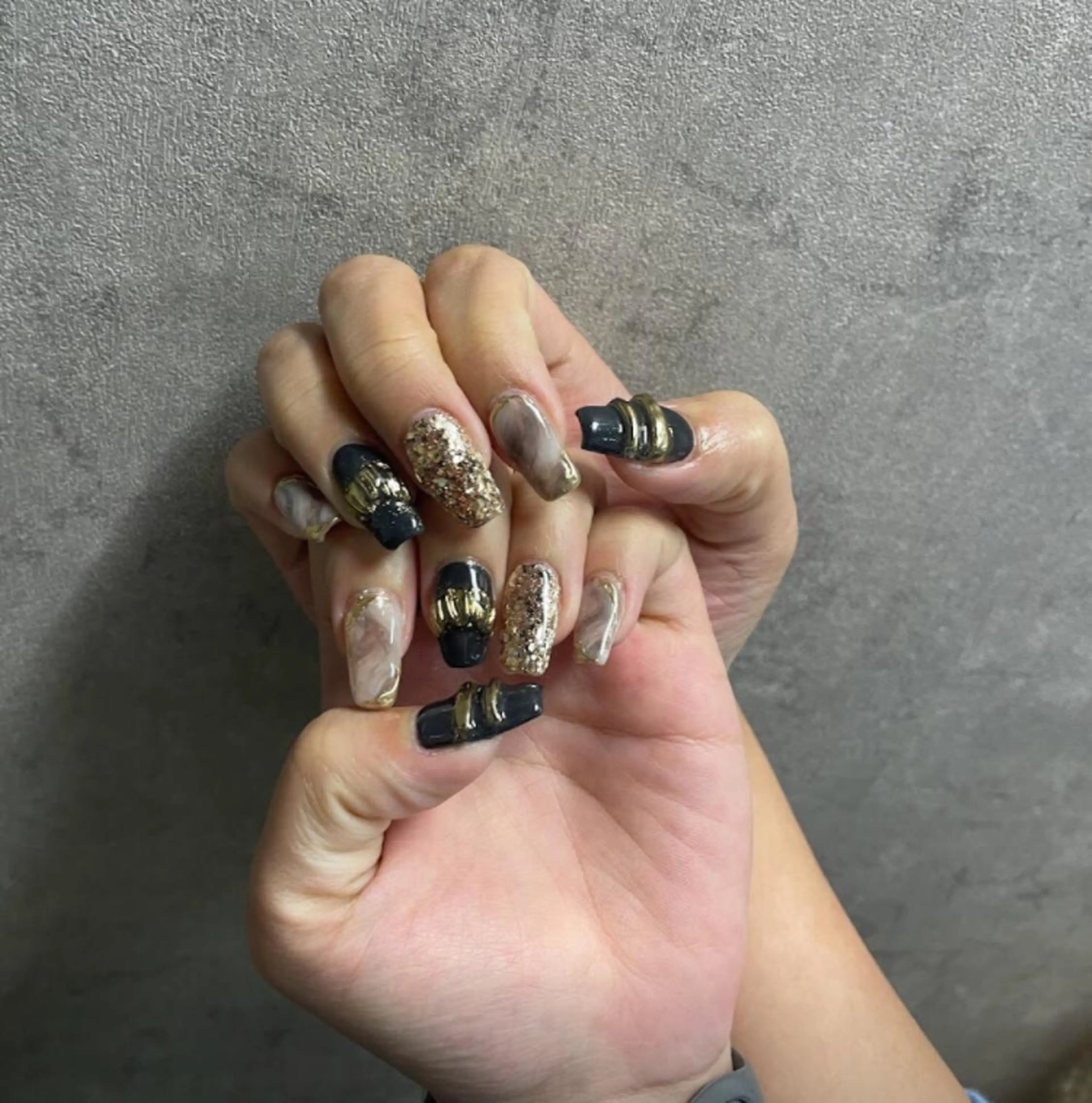 ネイル アートネイル フレンチネイル ジェルネイル グリーン マグネットネイル nailstudio eviz新宿店のネイルデザイン