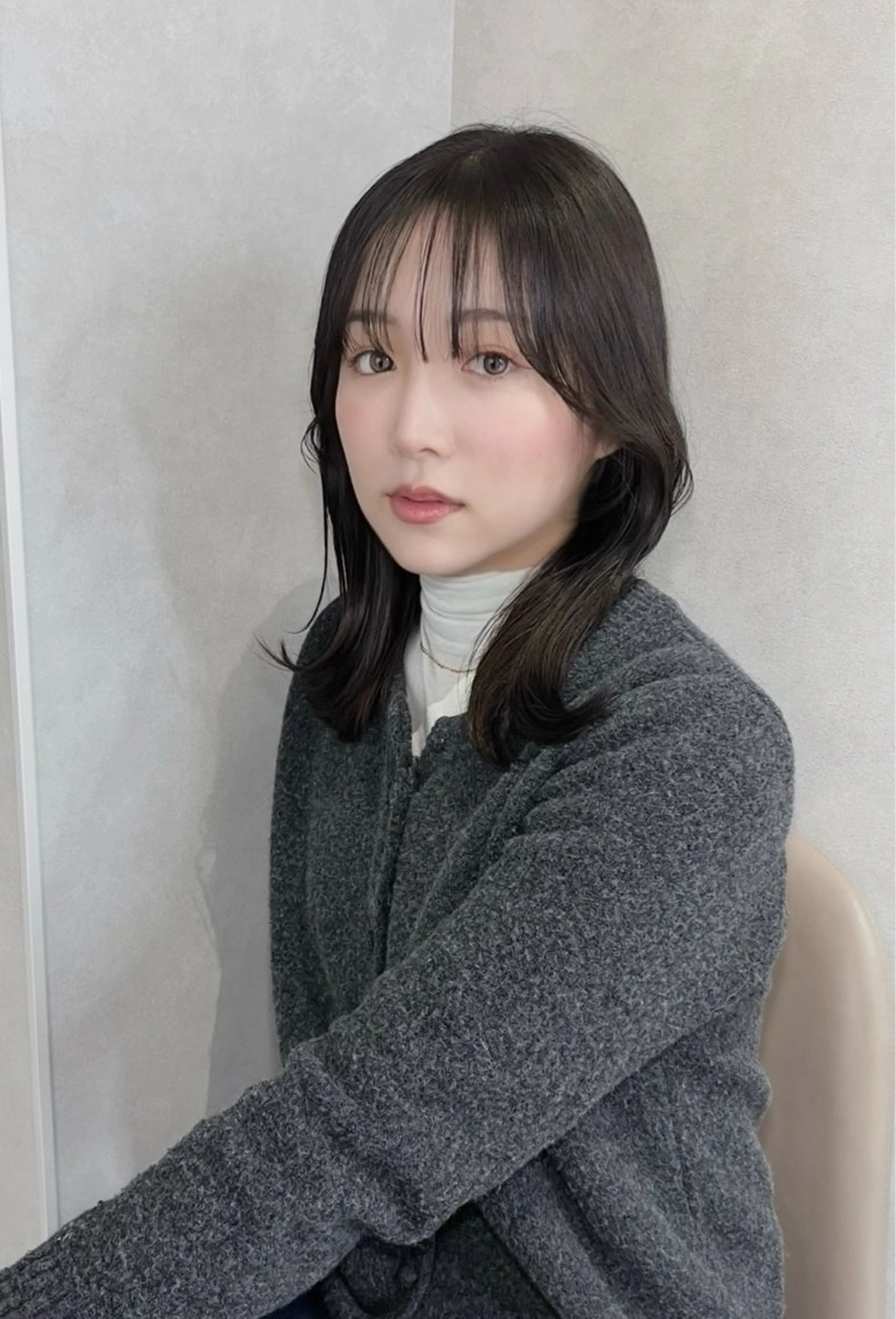 ミディアム カラー 黒髪 ブリーチ 透明感カラー 顔周りカット レイヤーカット 透明感/レイヤー 🇰🇷tomonaのヘアスタイル