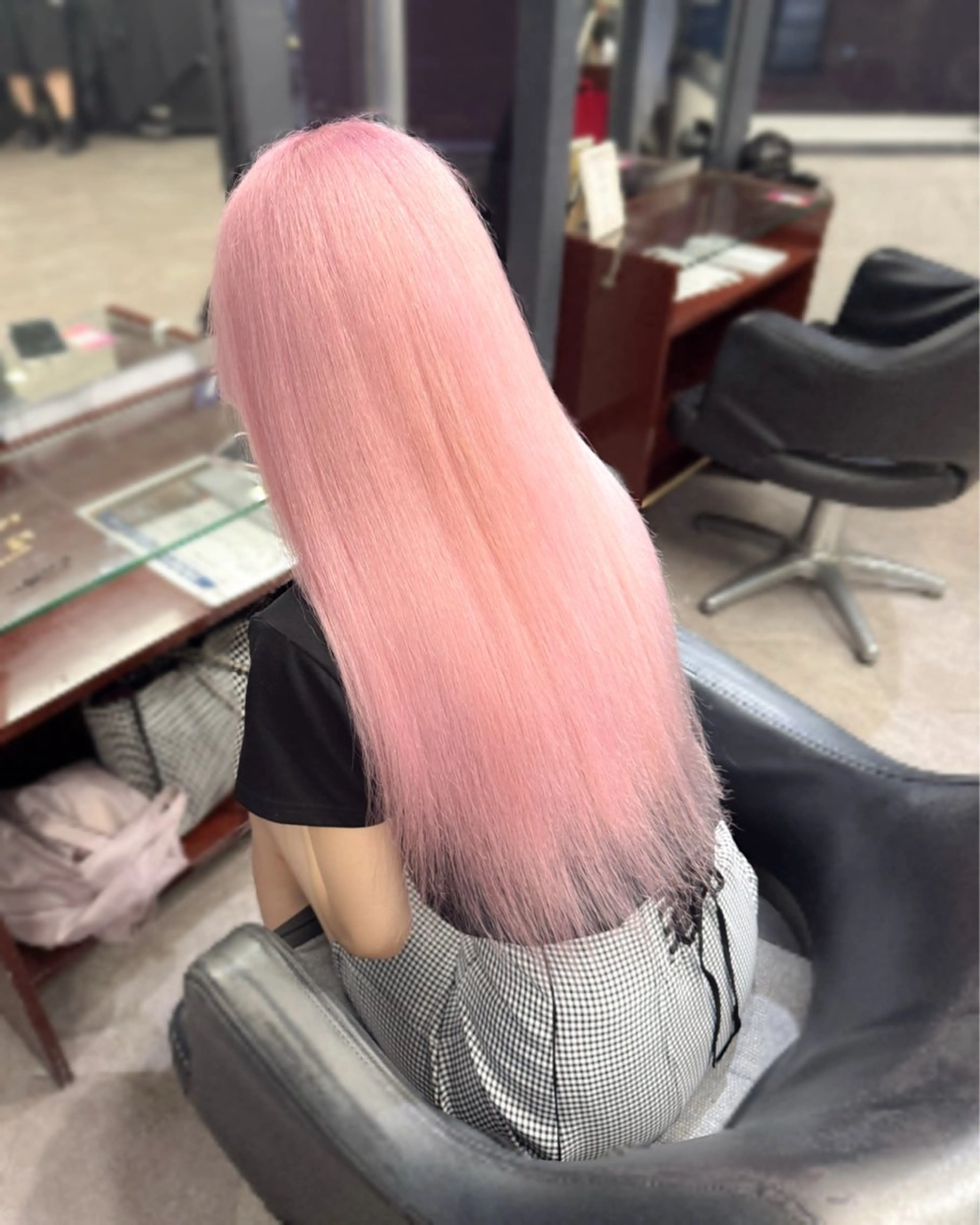 ロング カラー ヘアカラー トリートメント ハイトーンエクステ 🎩カズキ🎩のヘアスタイル