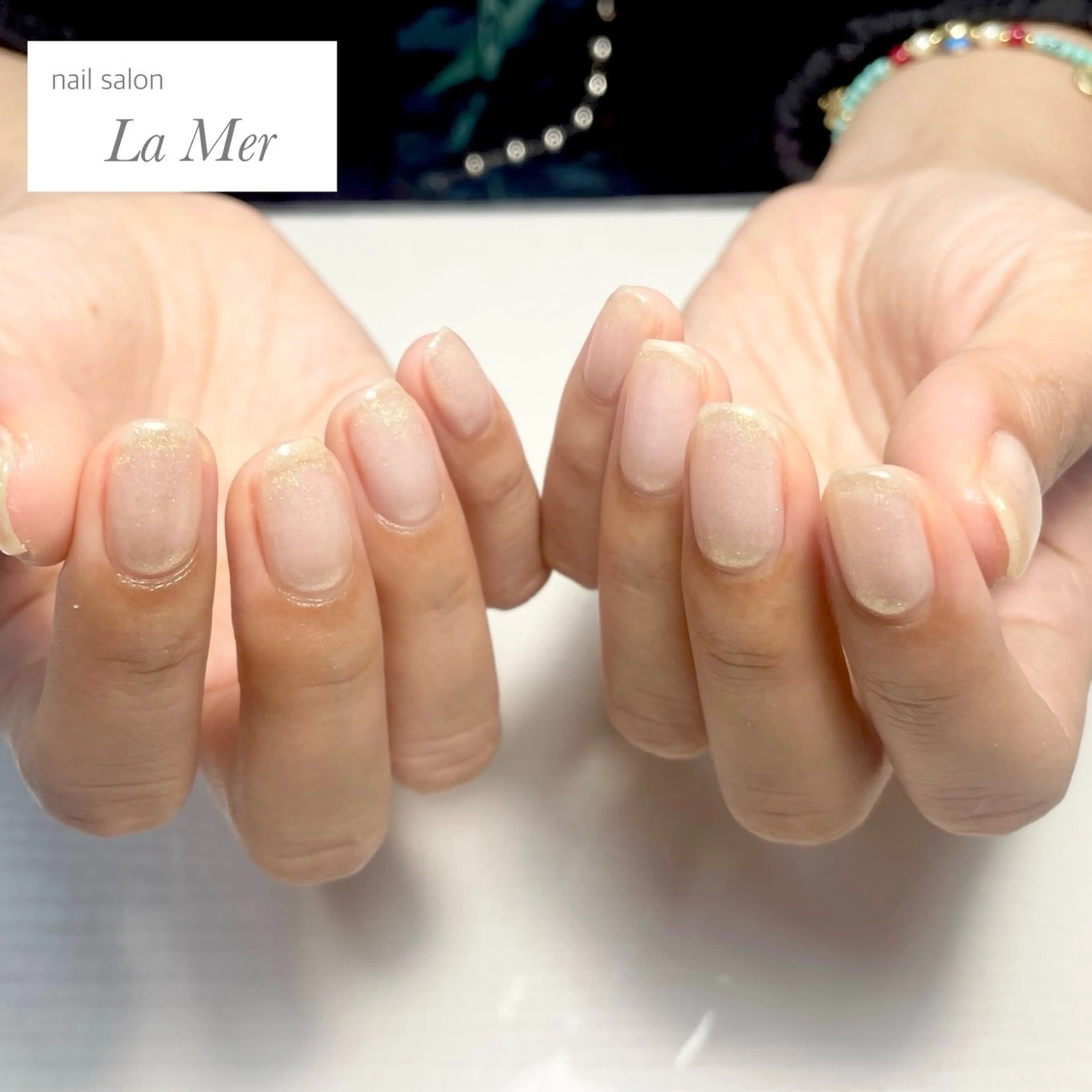 ネイル ゴールド キラキラネイル ラメ(グリッター) オフィスネイル ワンカラーネイル nailsalon La Merのネイルデザイン