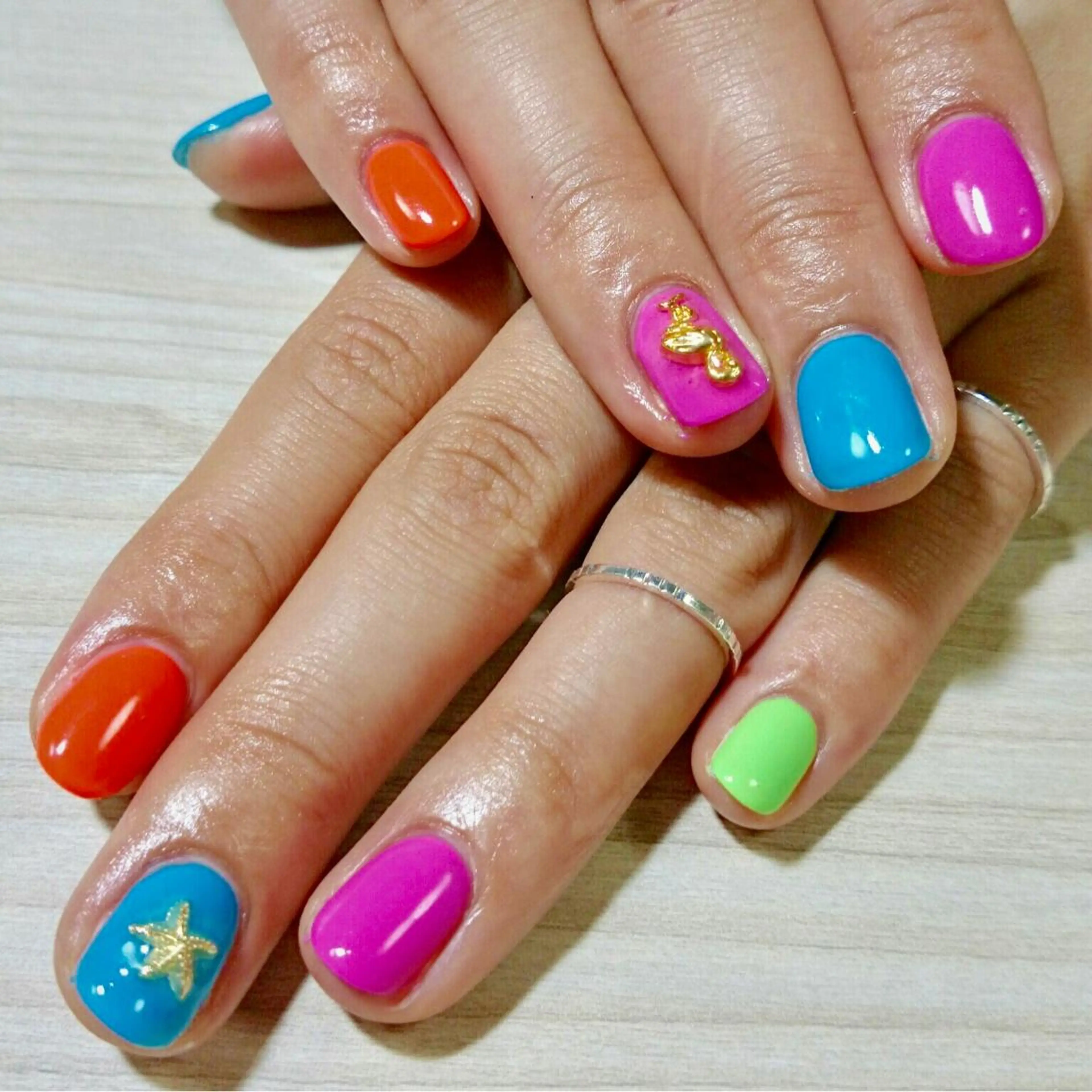 ネイル ワンカラーネイル 安藤 Charlotteのネイルデザイン