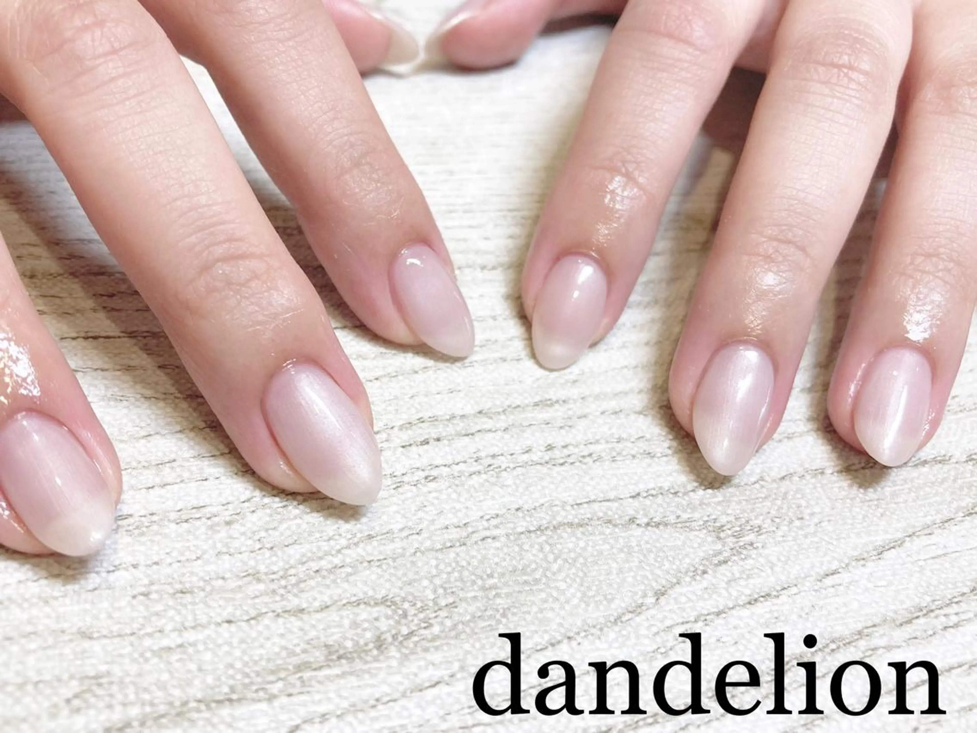 ネイル ハンドネイル ハンドケア dandelion ダンデライオンのネイルデザイン