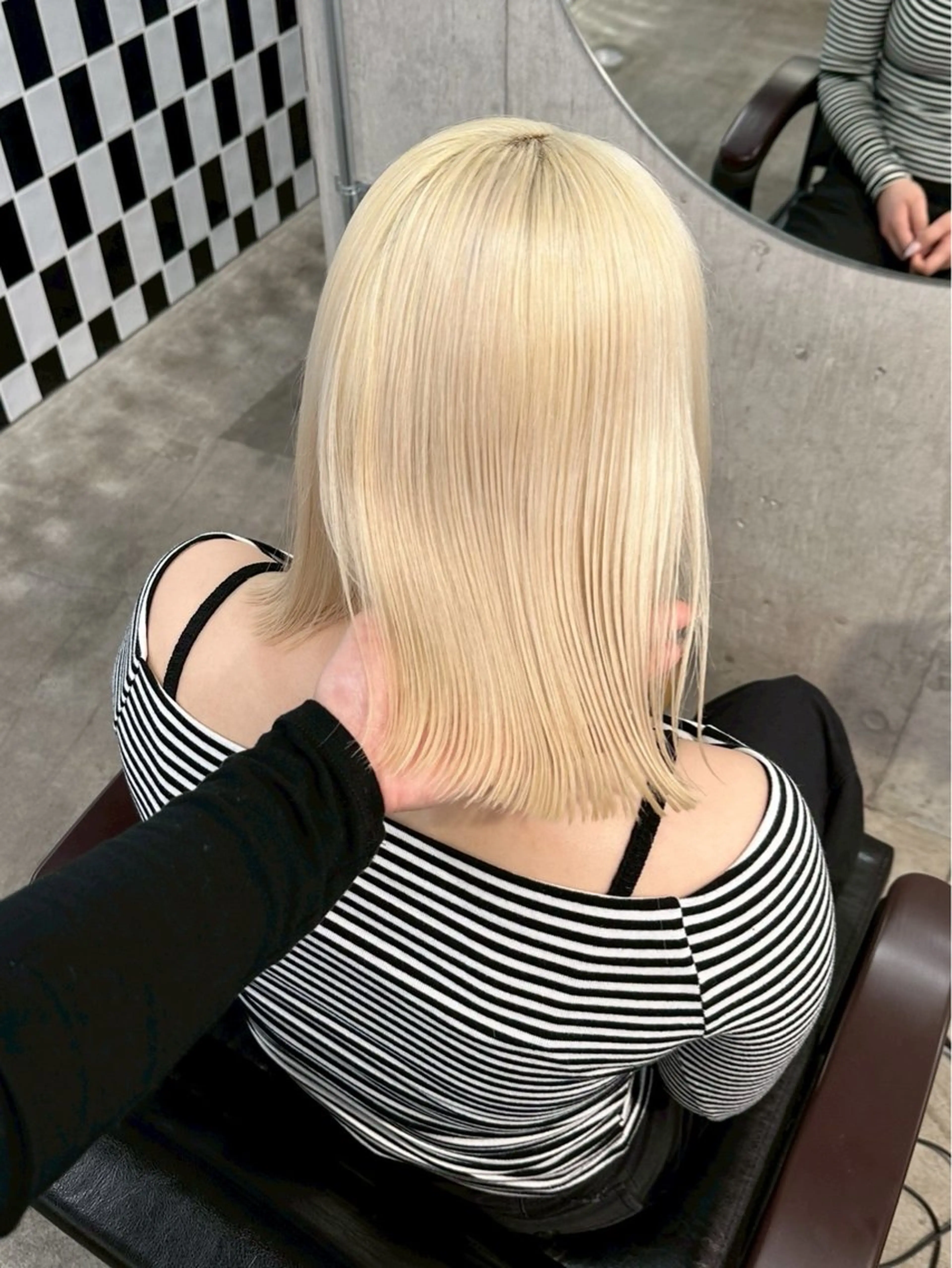 セミロング カラー フジマ ハルナのヘアスタイル