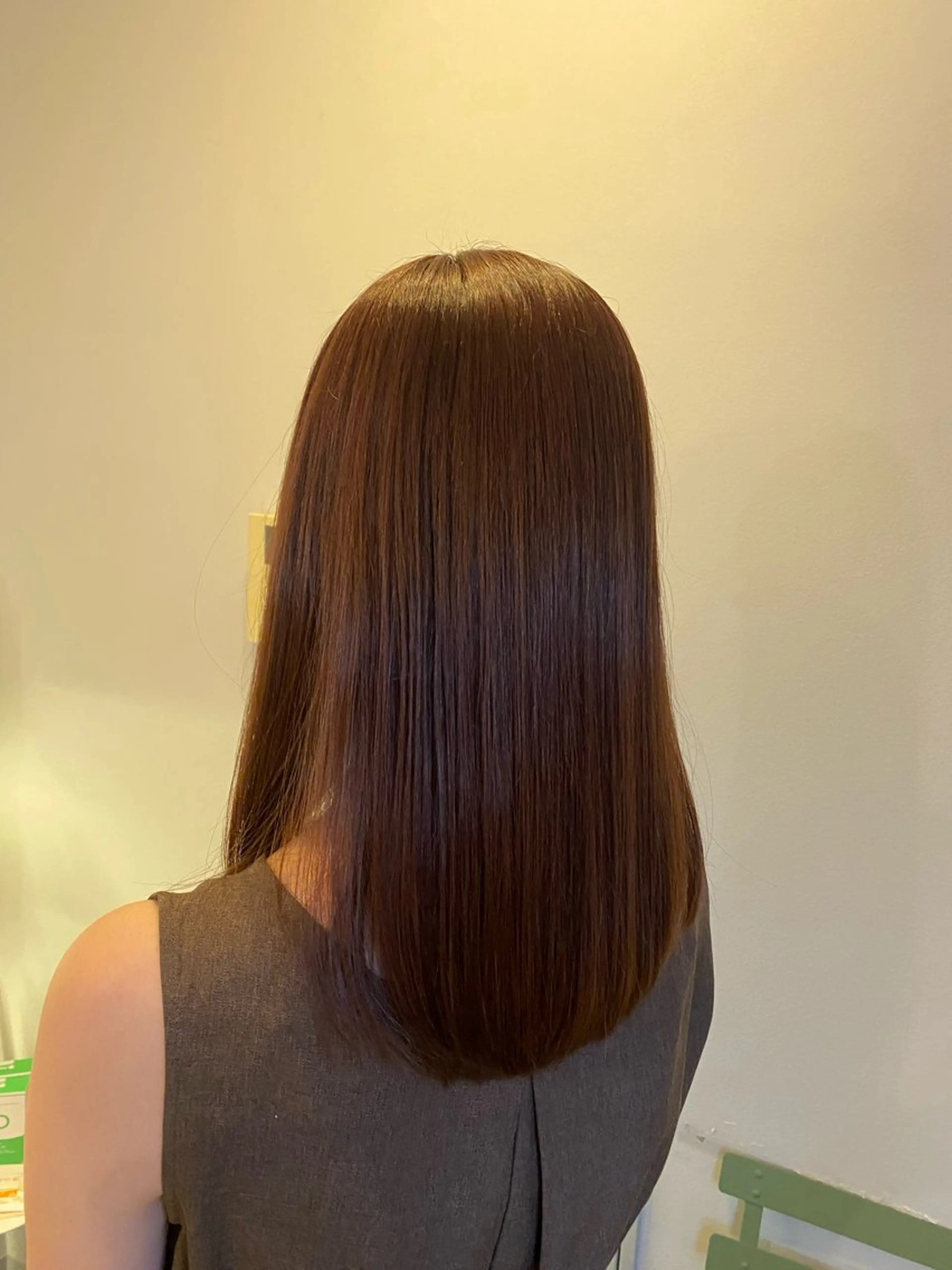 セミロング オレンジブラウン カット ヘアカラー トリートメント 谷川 李奈のヘアスタイル