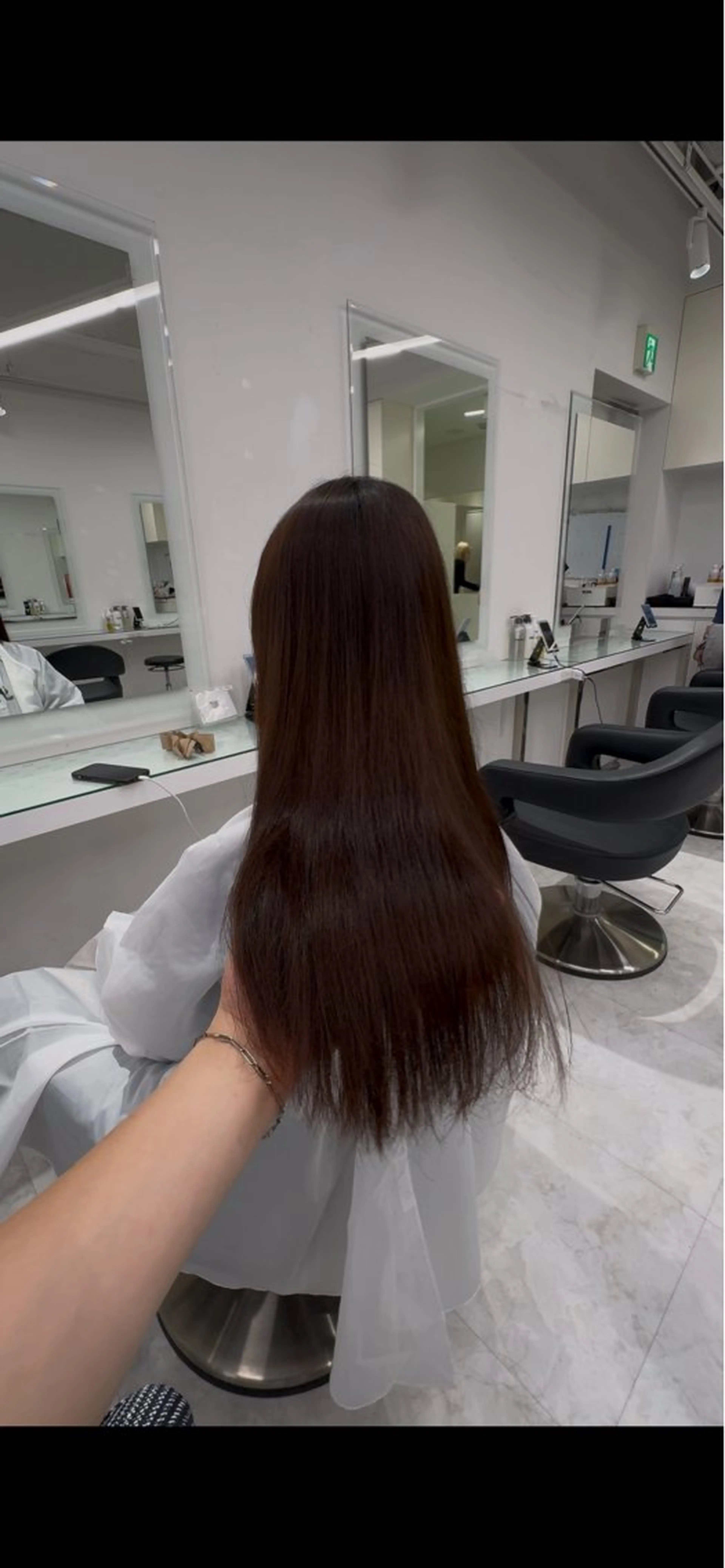 ロング カラー ヘアアレンジ 透け上品ハイトーン 職人ゆうと🤍のヘアスタイル