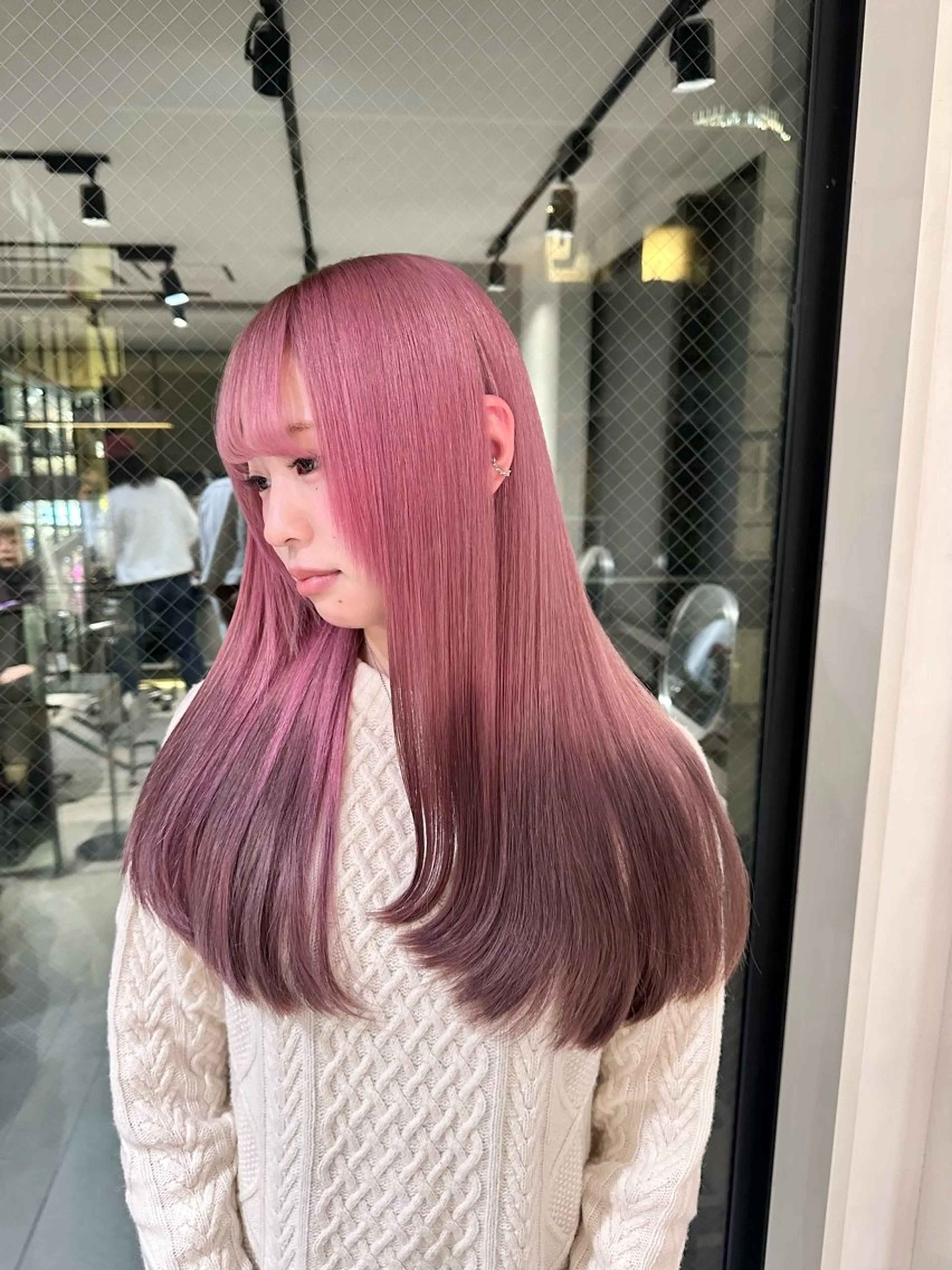カラー ブリーチ ブラウンカラー ハイトーンカラー ピンクカラー ヘアカラー YUI デザインカラーのヘアスタイル