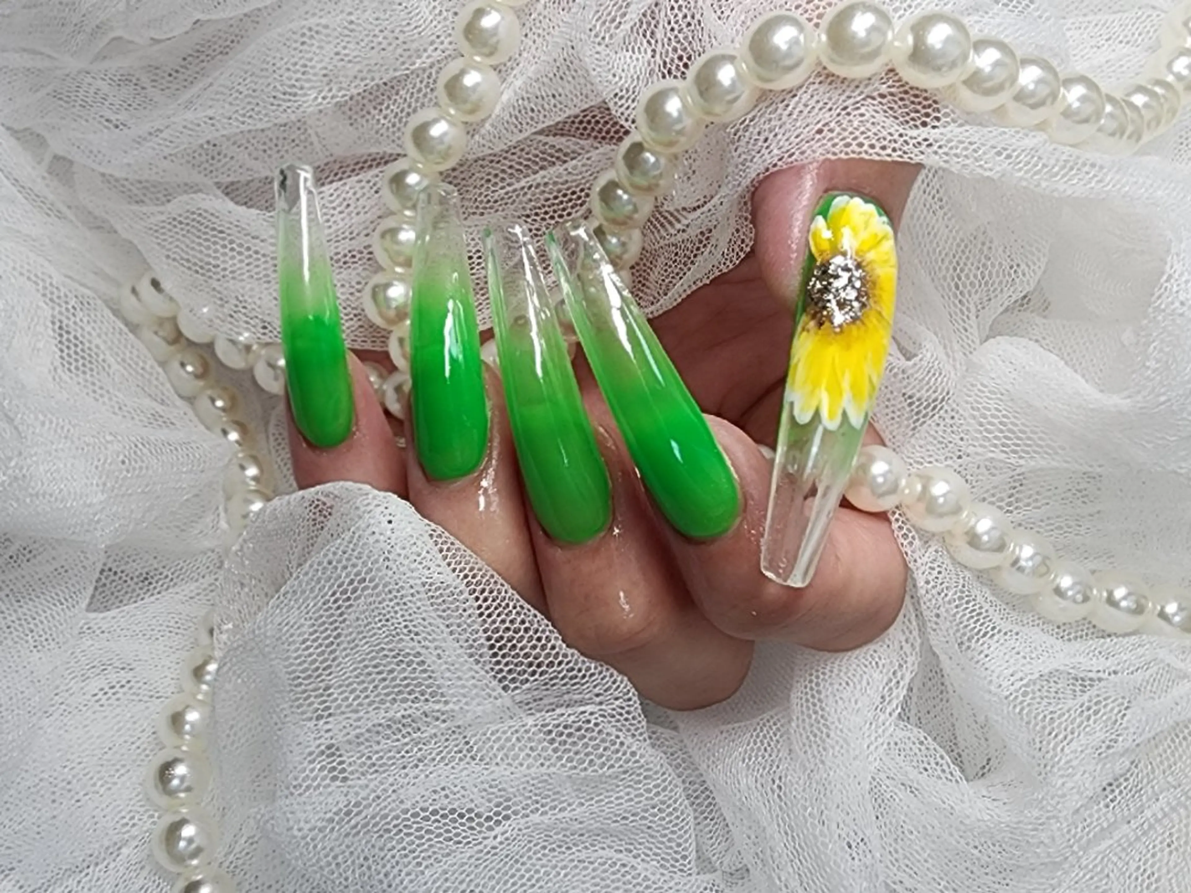 ネイル アートネイル グラデーション cherilu所属・【cherilu】 Momokaのネイルデザイン